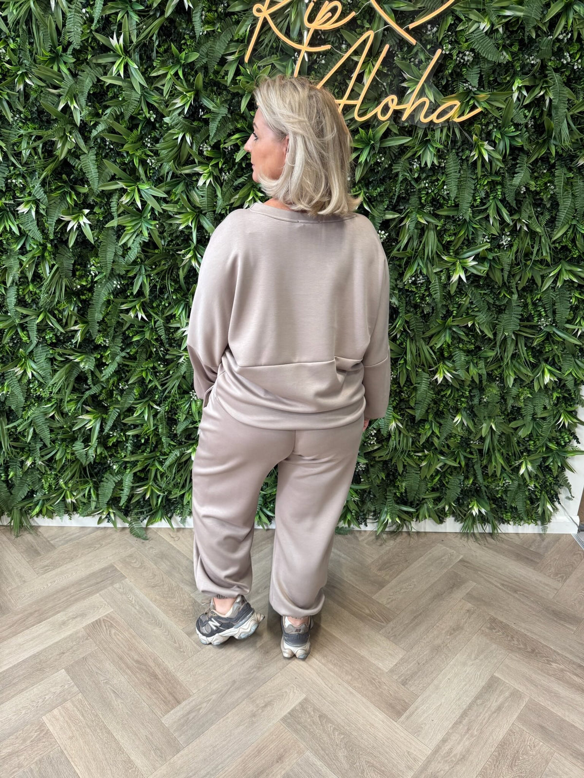 Tweedelig joggingspak comfy beige