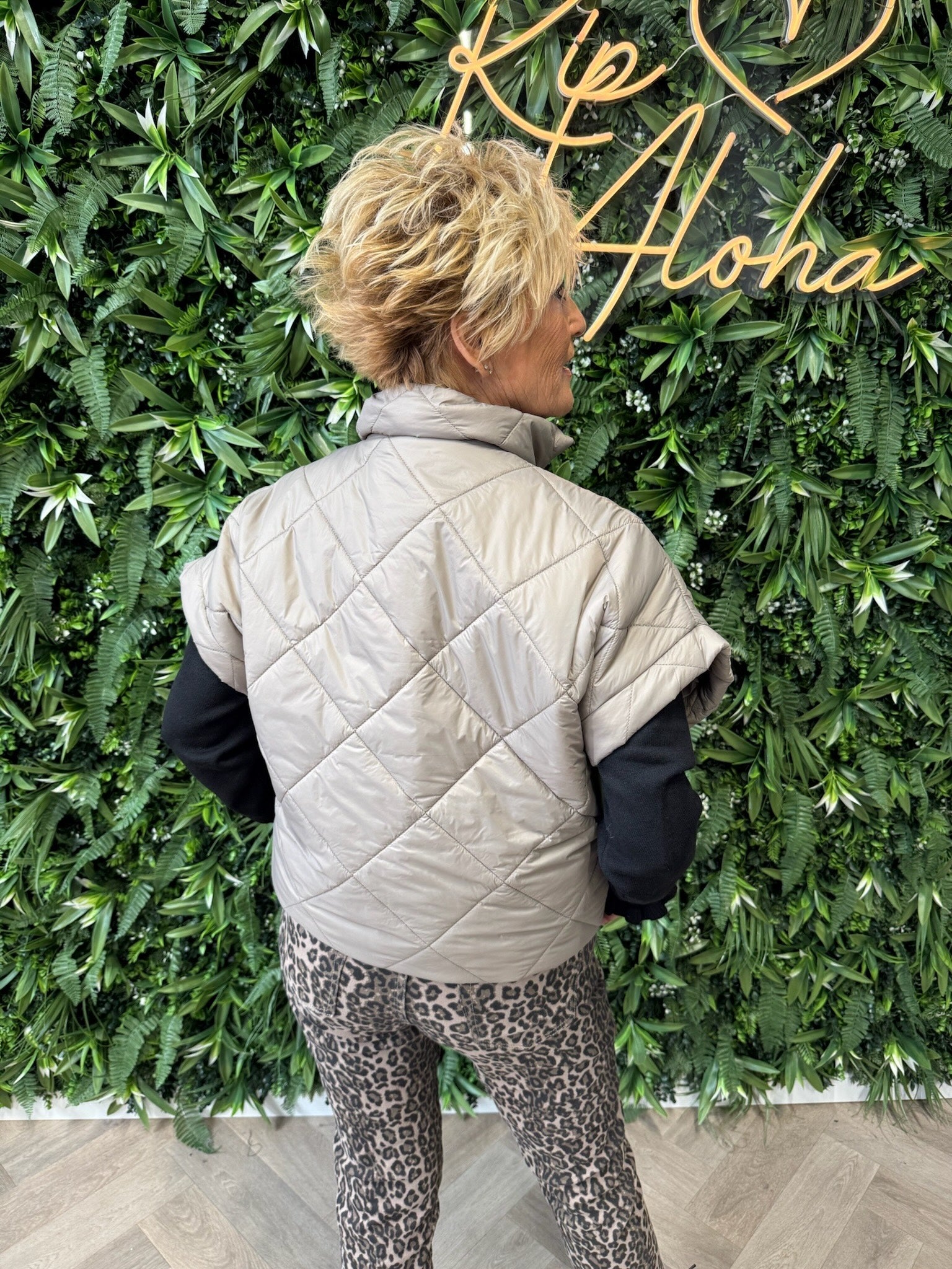 Bodywarmer ruitpatroon taupe