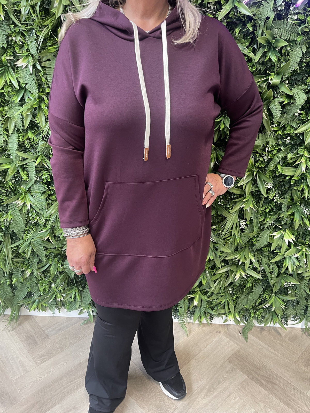 Sweaterdress met capuchon uni aubergine