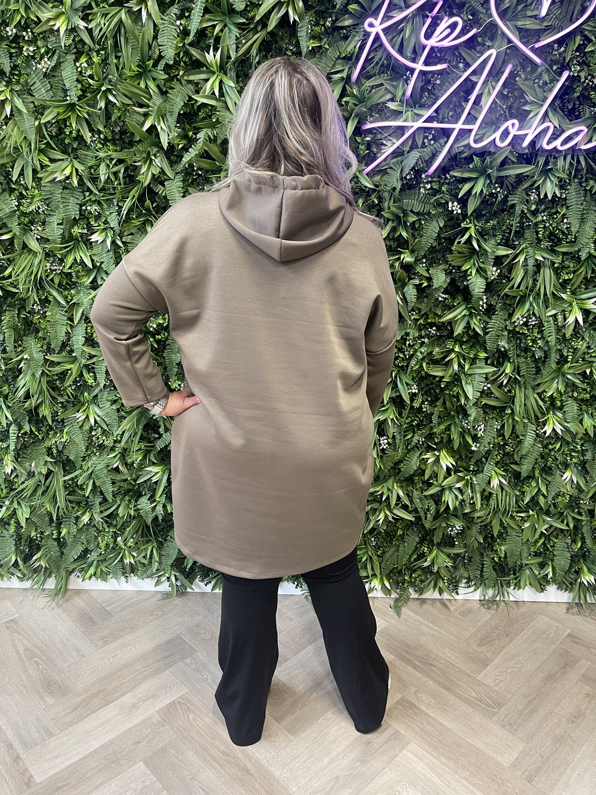 Sweaterdress met capuchon uni taupe