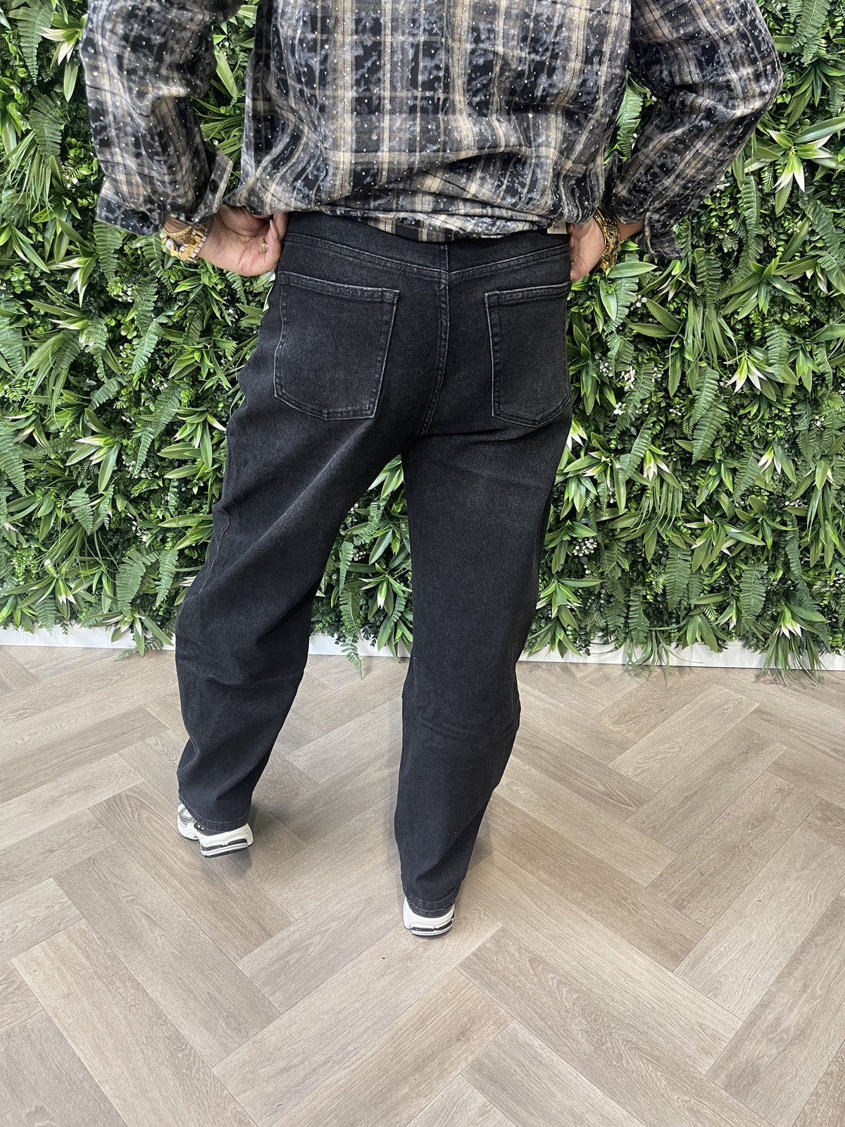 Norfy barrel jeans zwart