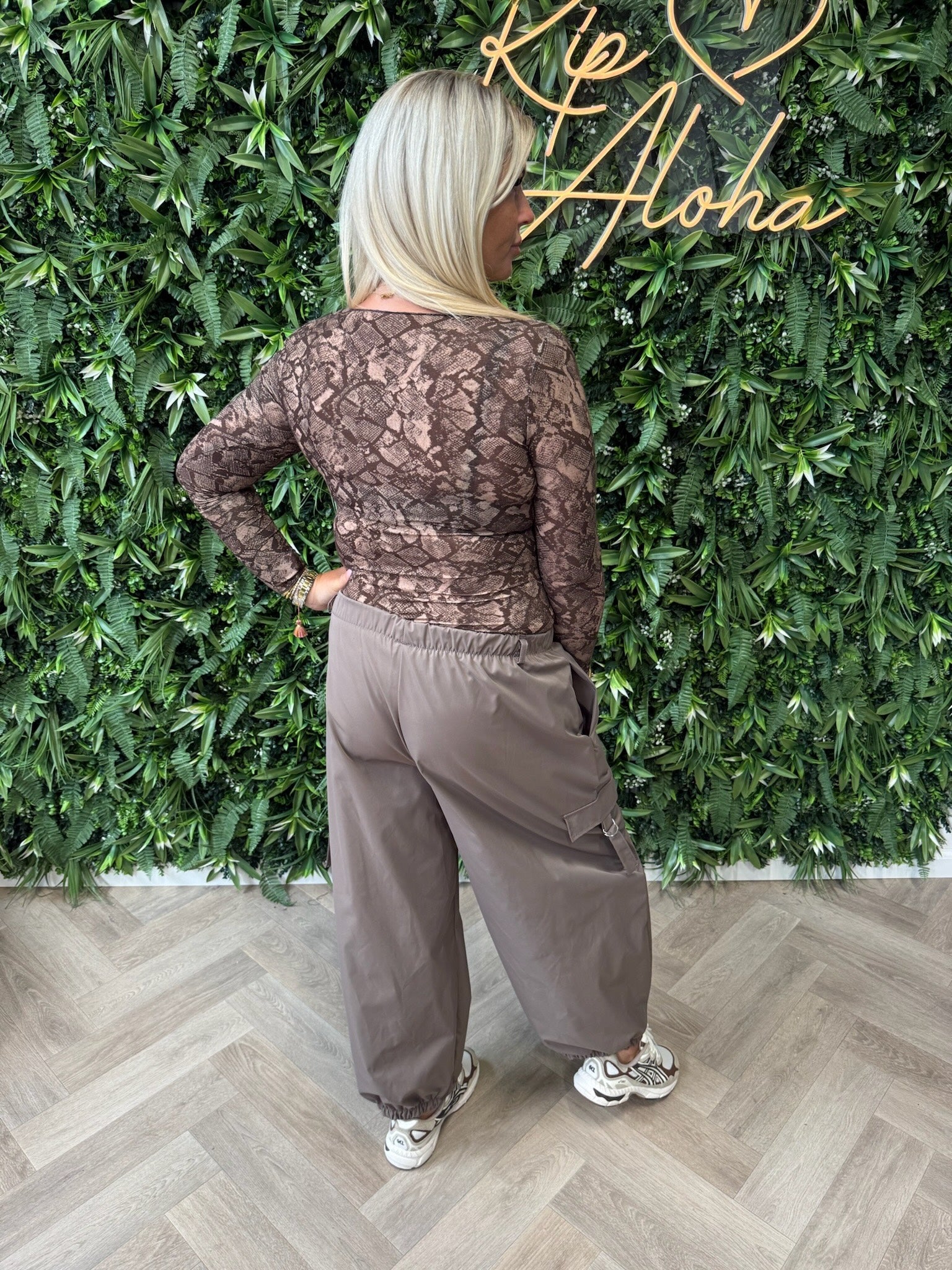Mesh top slangenprint  bruin