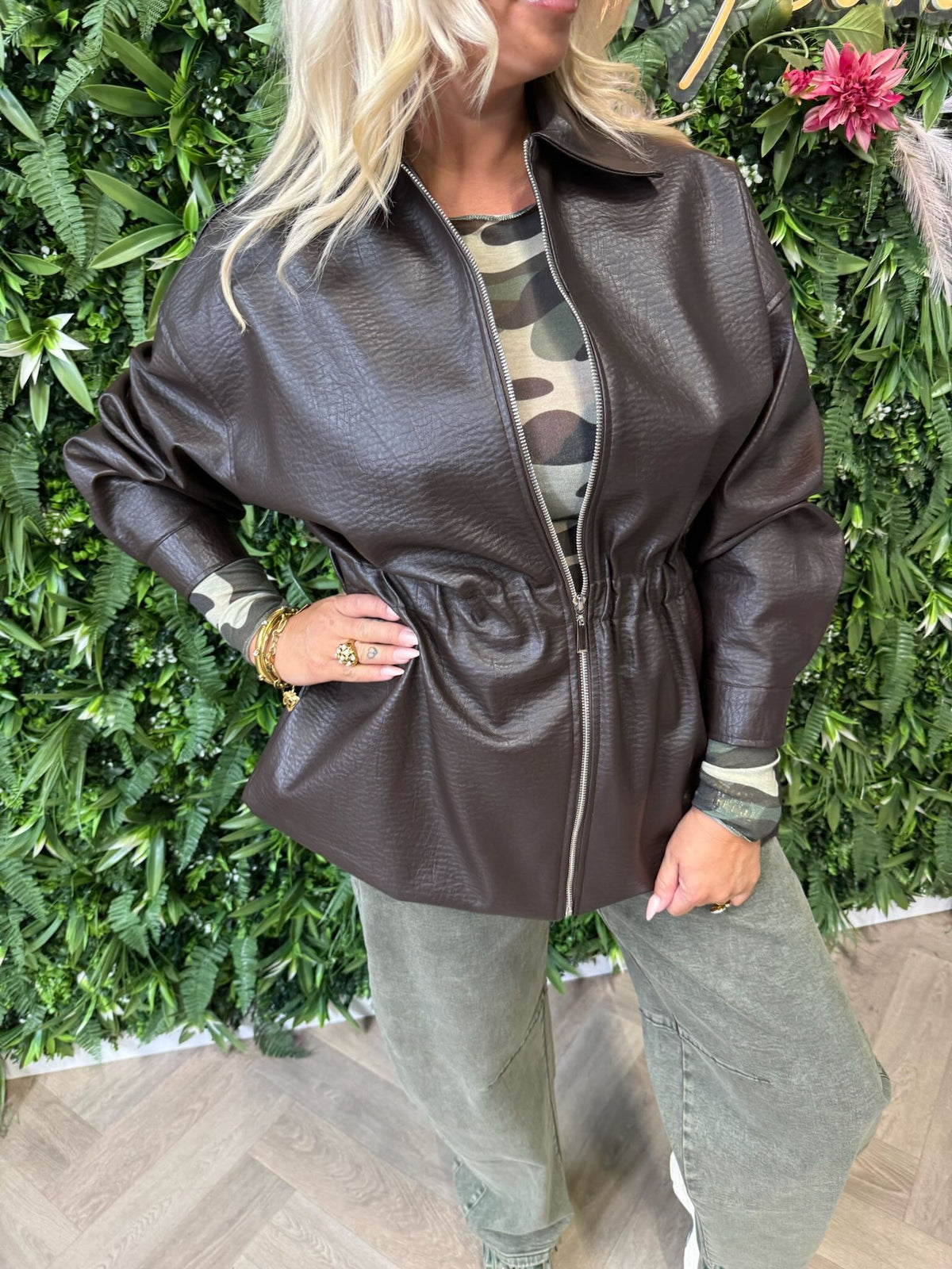 Leatherlook jasje elastieken taille donkerbruin