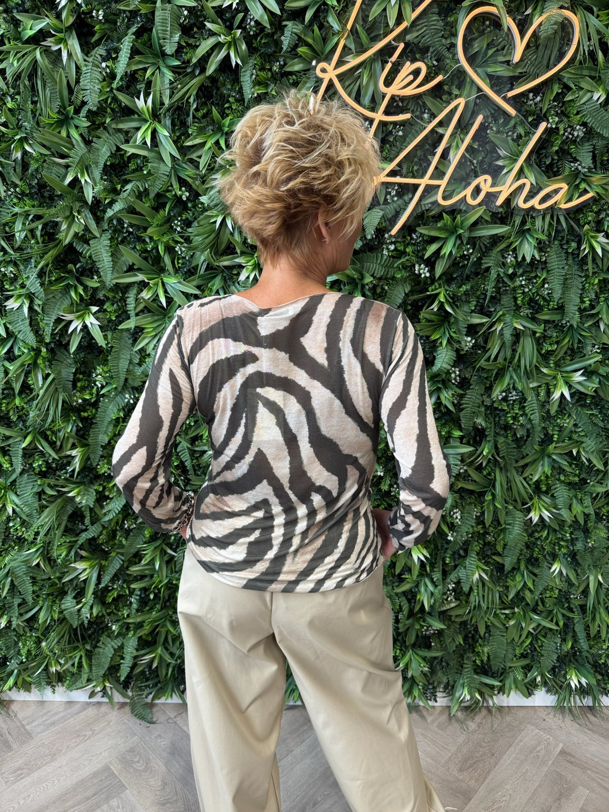 Top zebra print legergroen