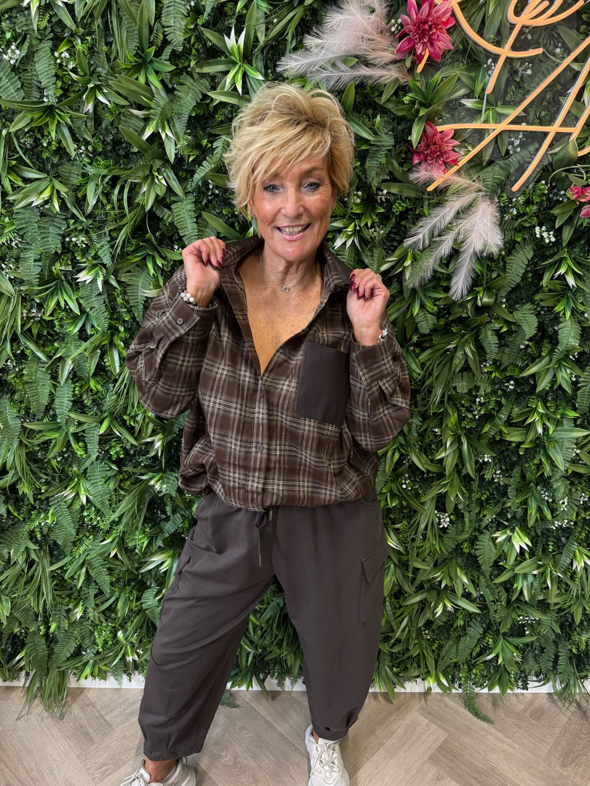 Houthakkers blouse leatherlook kraag bruin