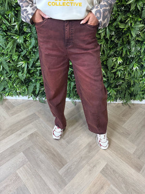 Jewelly balloon fit jeans met naad roestrood