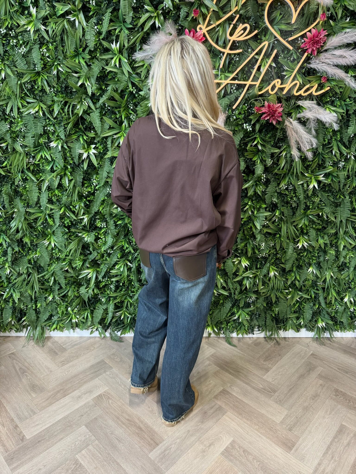 Blouse met sierknopen donkerbruin