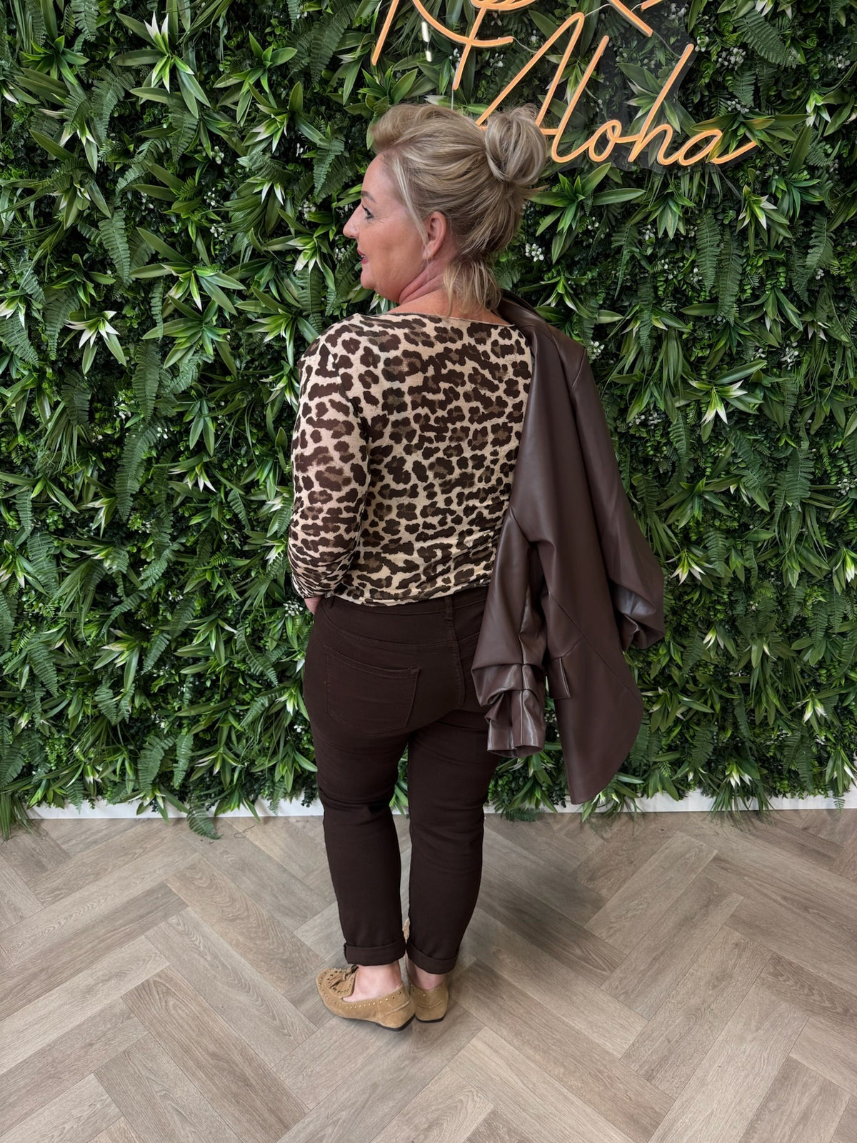 Mesh top panterprint donkerbruin