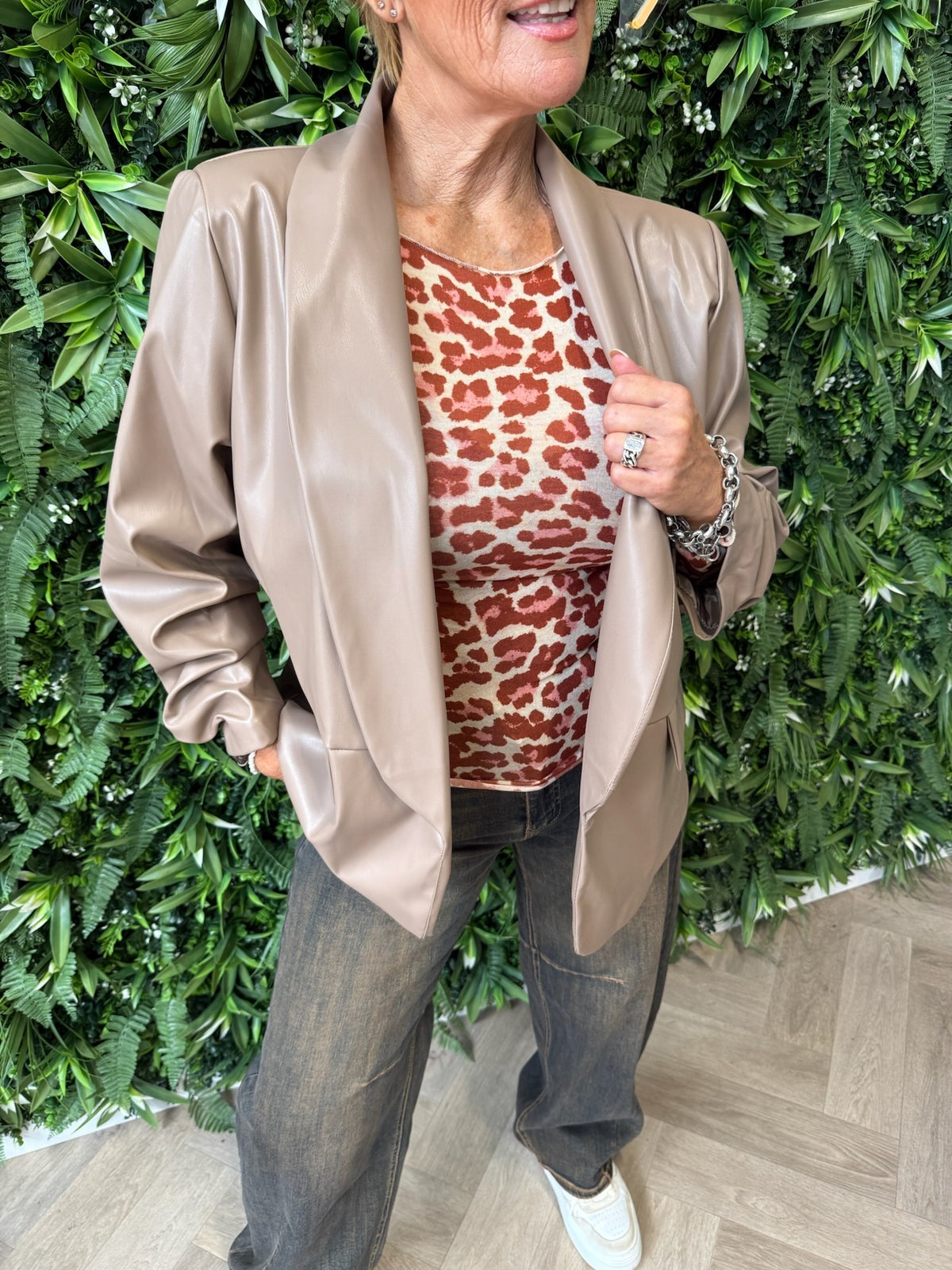 Leatherlook blazer ophaalmouwen camel