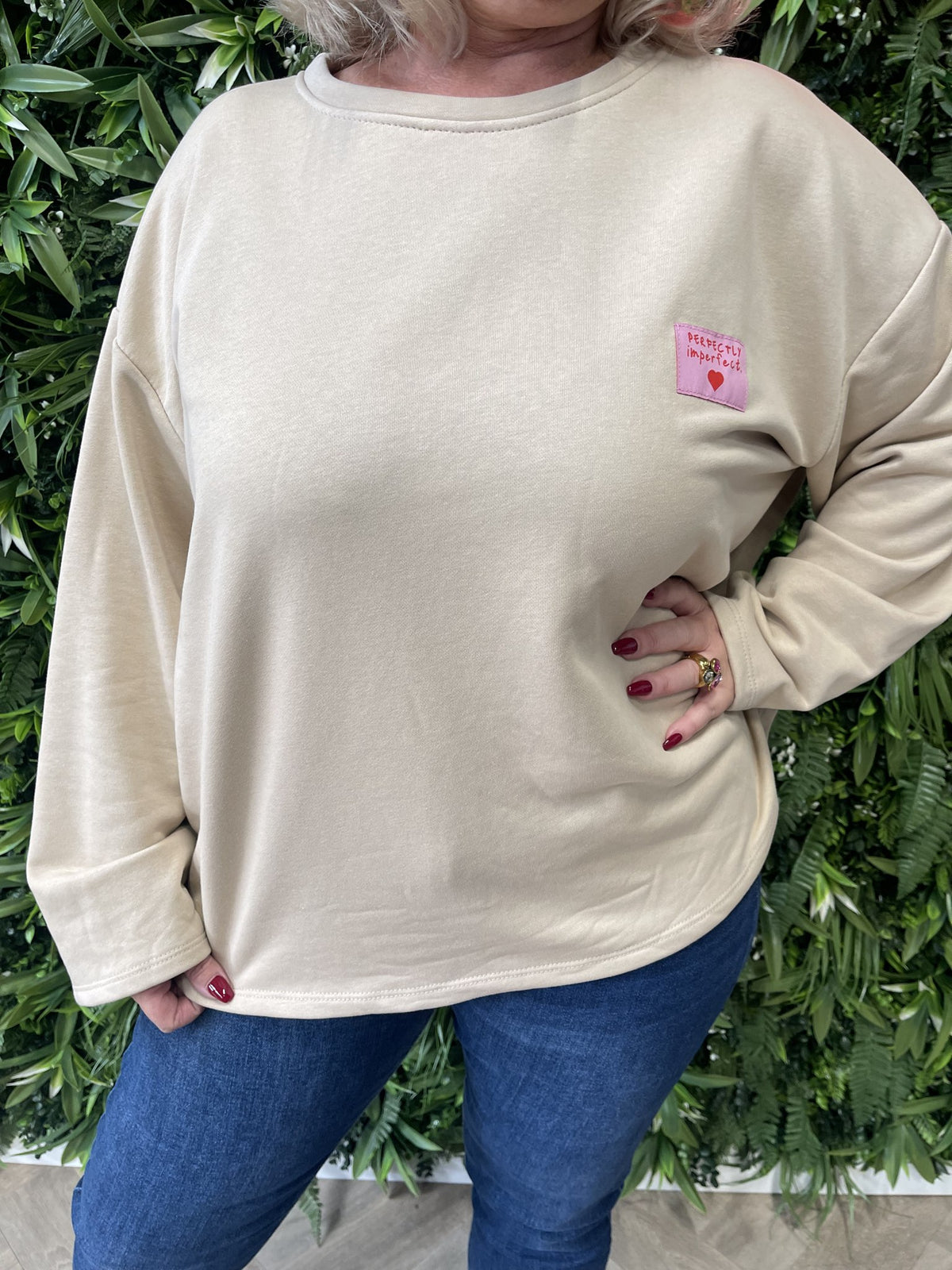 Sweater wijde mouwen applicatie uni beige