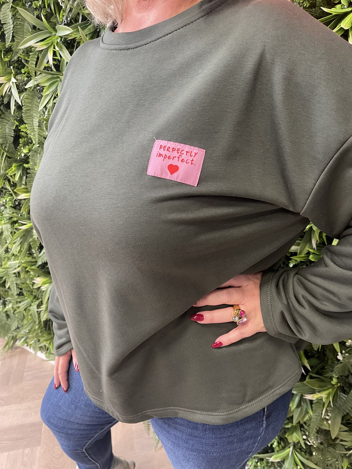 Sweater wijde mouwen applicatie uni donkergroen