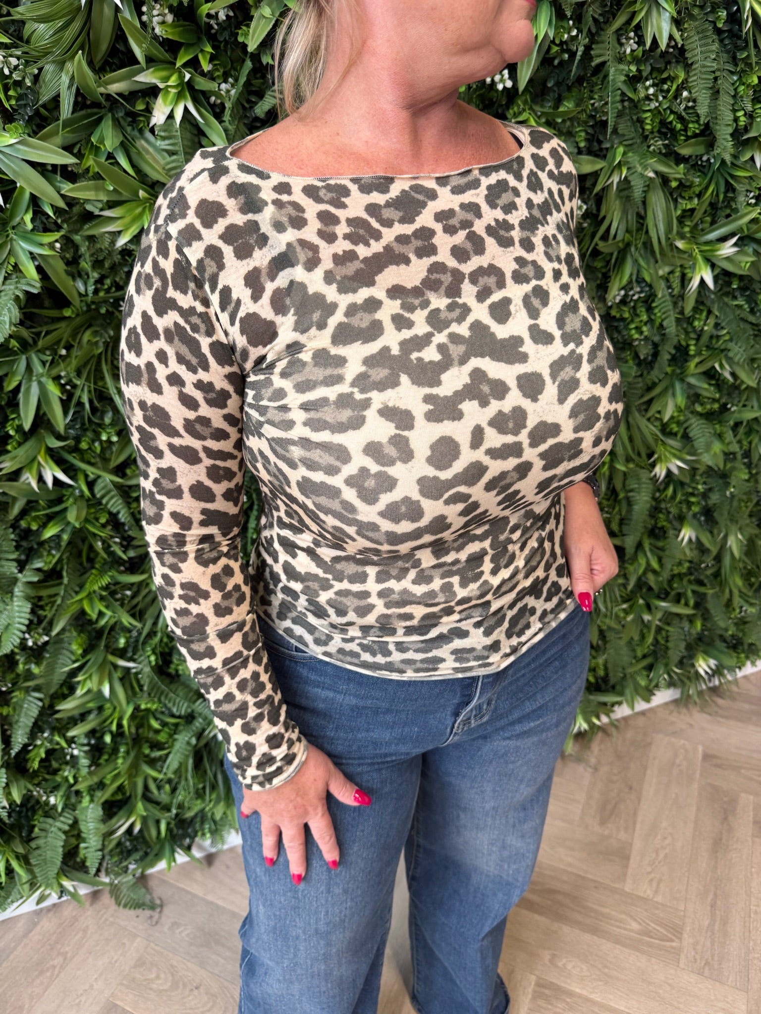 Mesh top panterprint legergroen