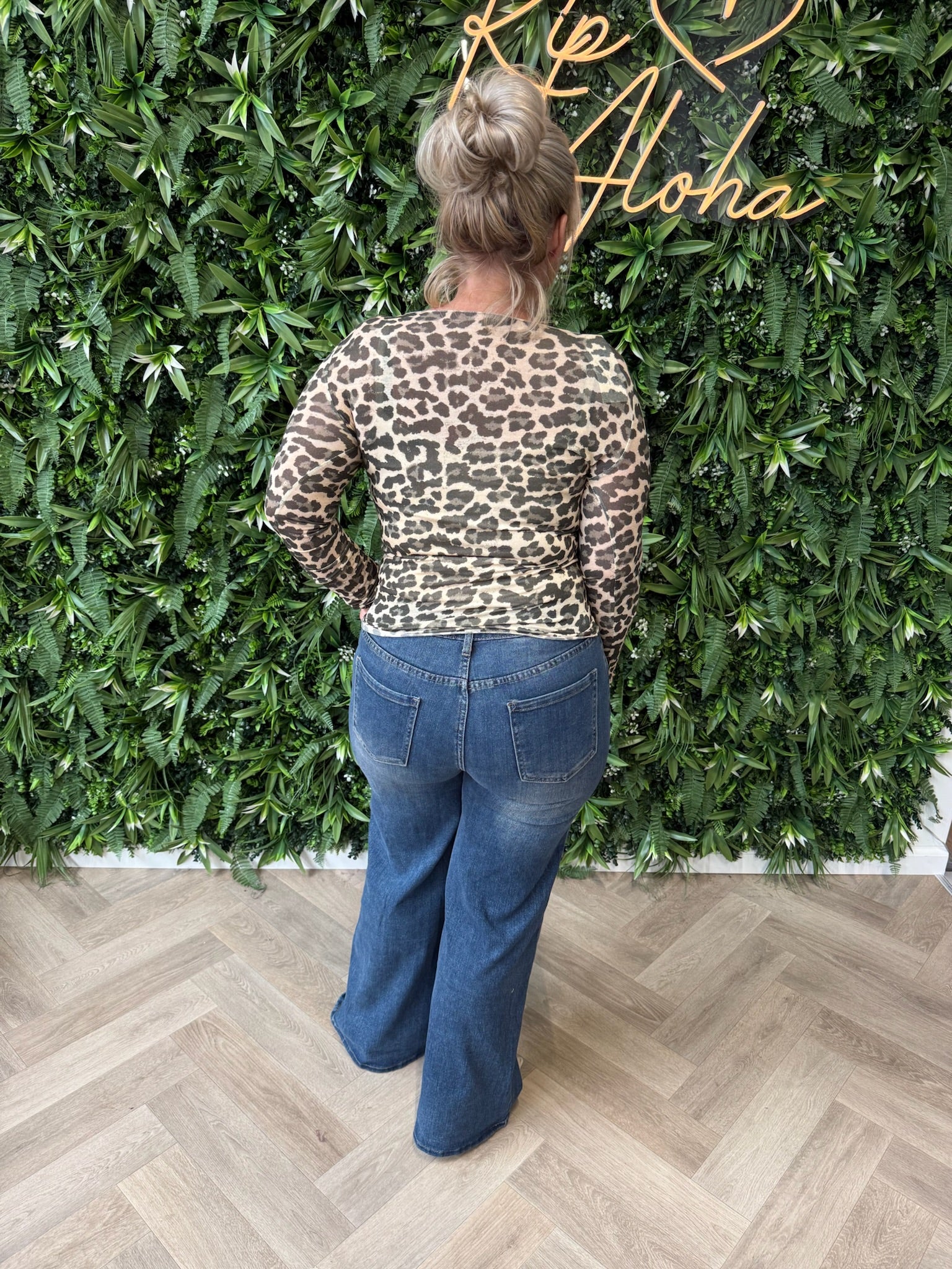 Mesh top panterprint legergroen