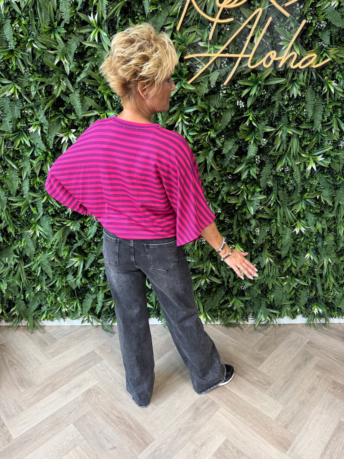 Korte gestreepte vleermuis top fuchsia