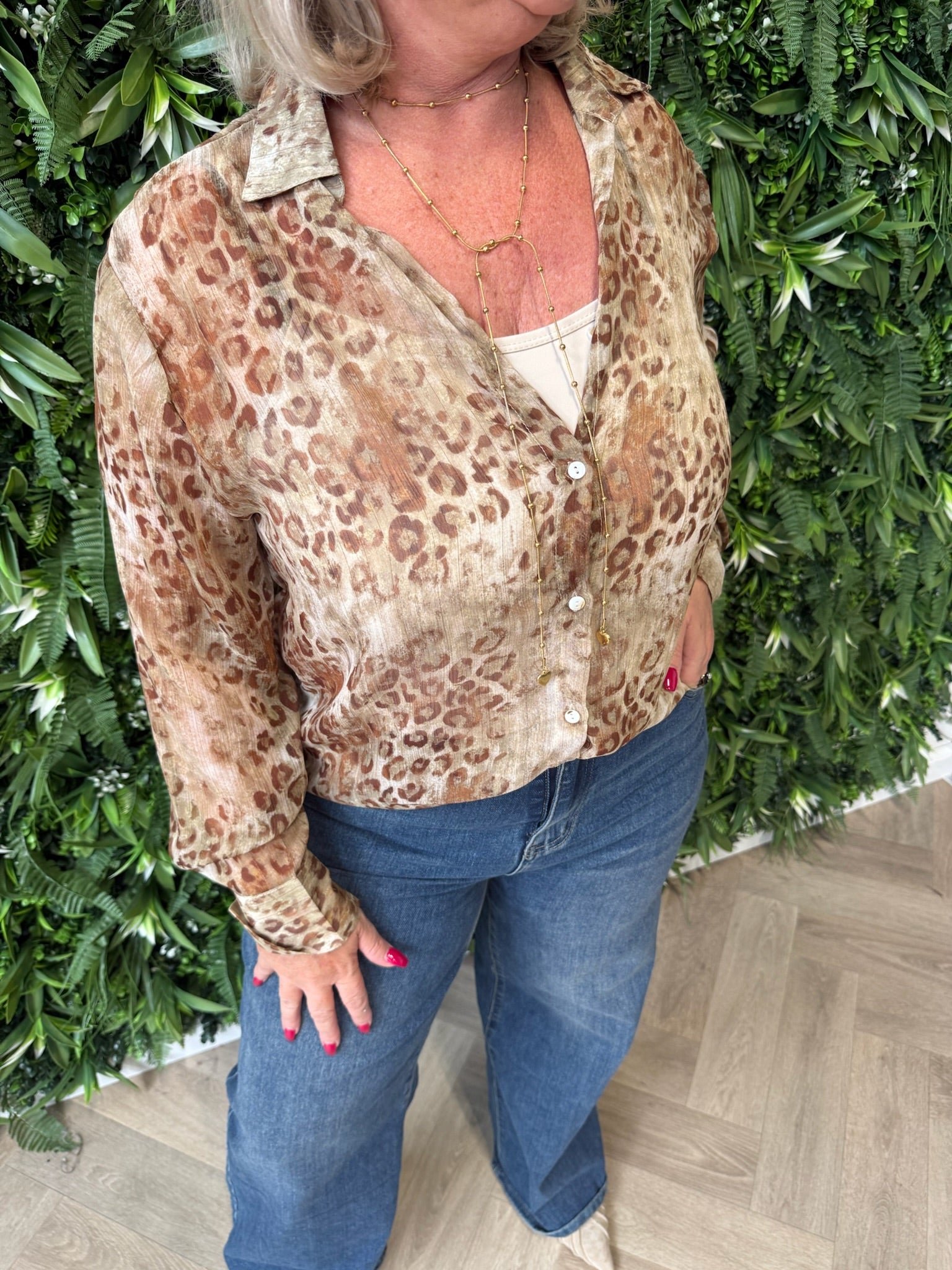 Blouse panter met lurex detail beige