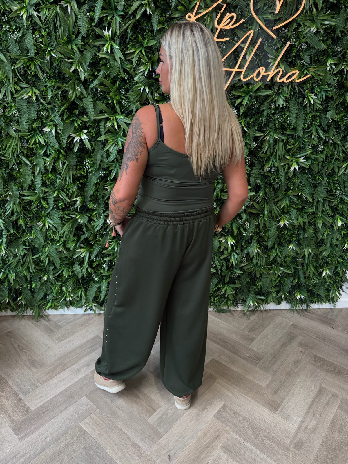 Comfy broek met studs detail legergroen