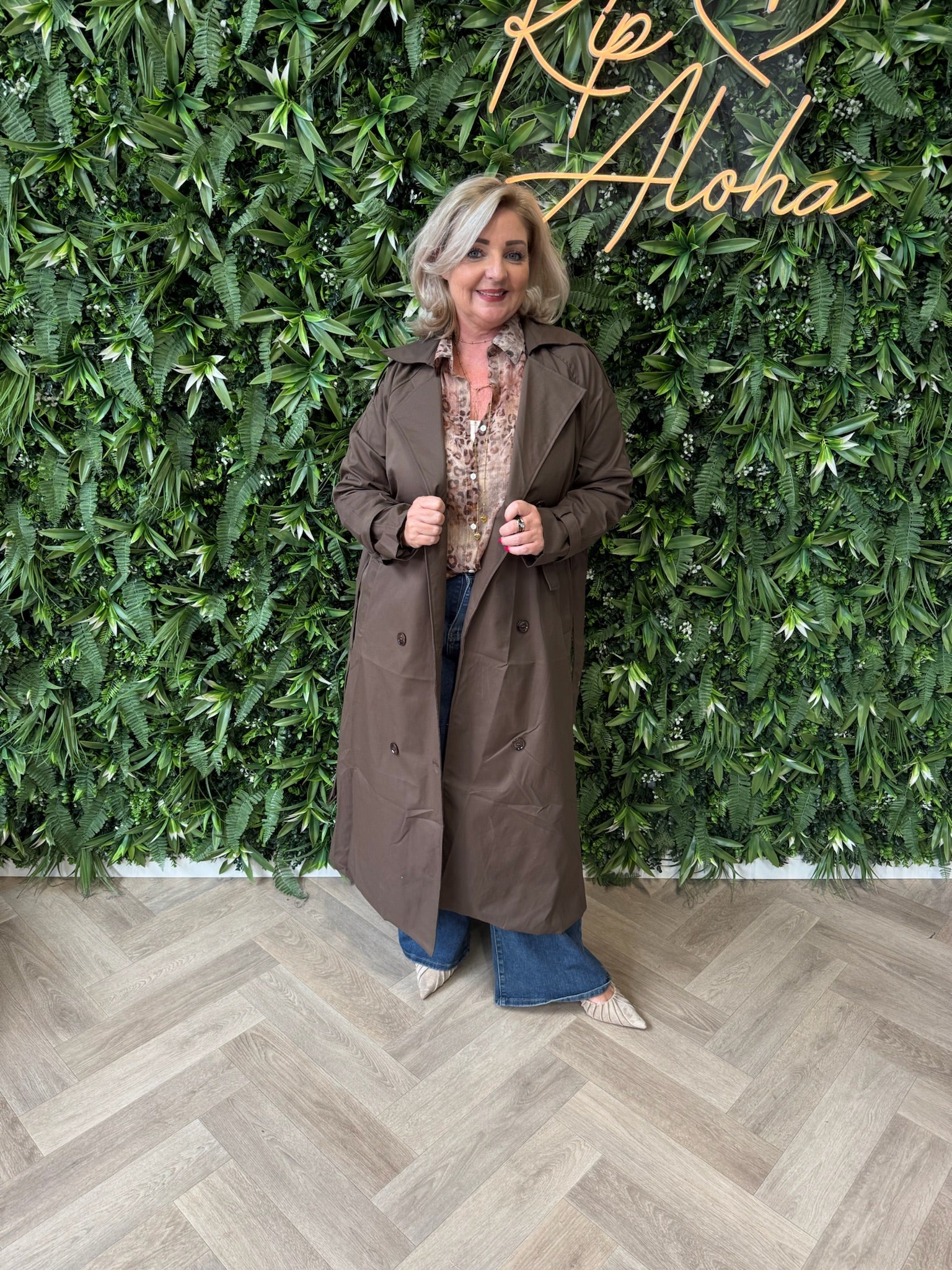 Lange trenchcoat donkerbruin
