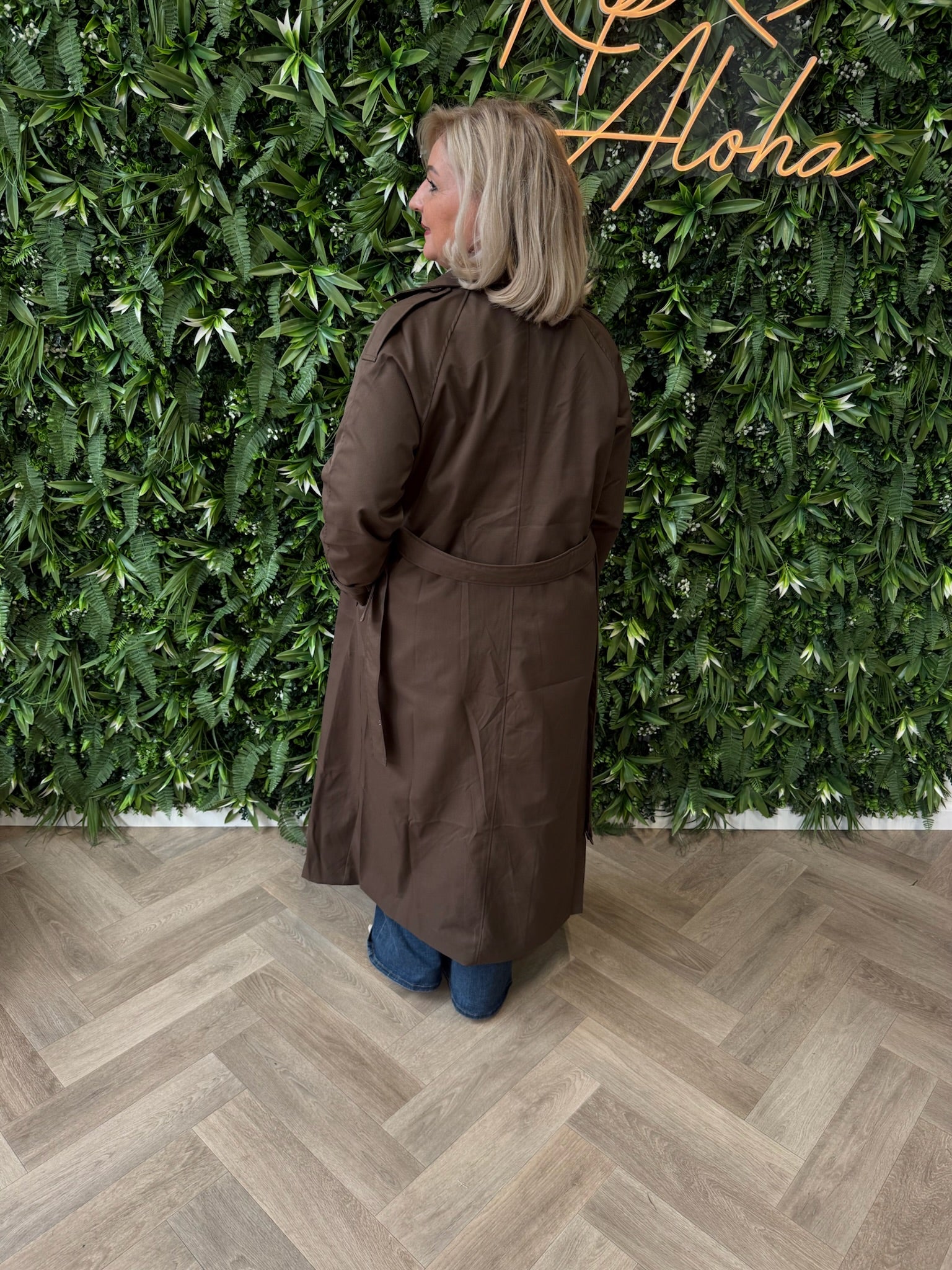 Lange trenchcoat donkerbruin