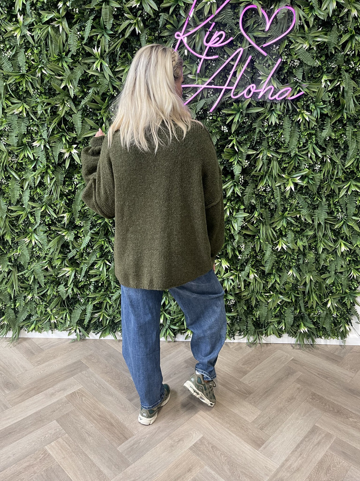 Gebreide trui turtle neck pofmouwen legergroen