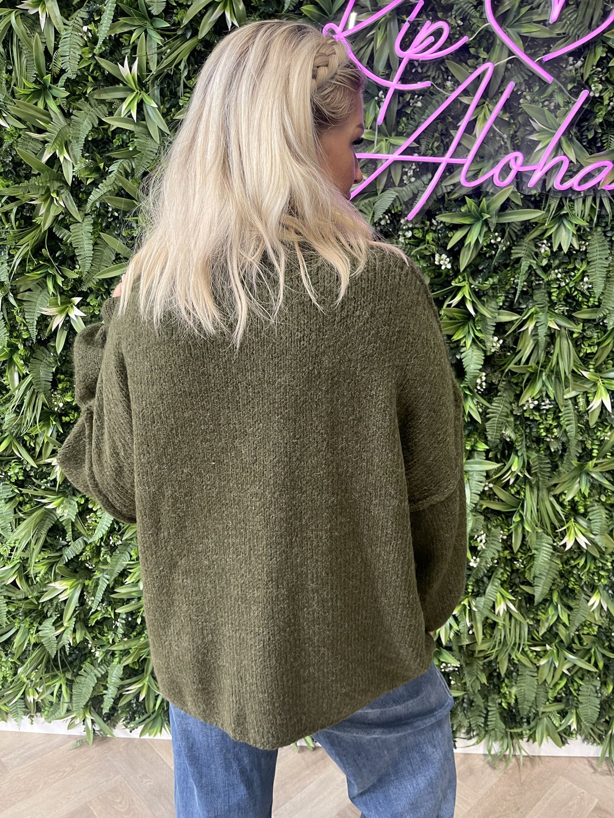 Gebreide trui turtle neck pofmouwen legergroen