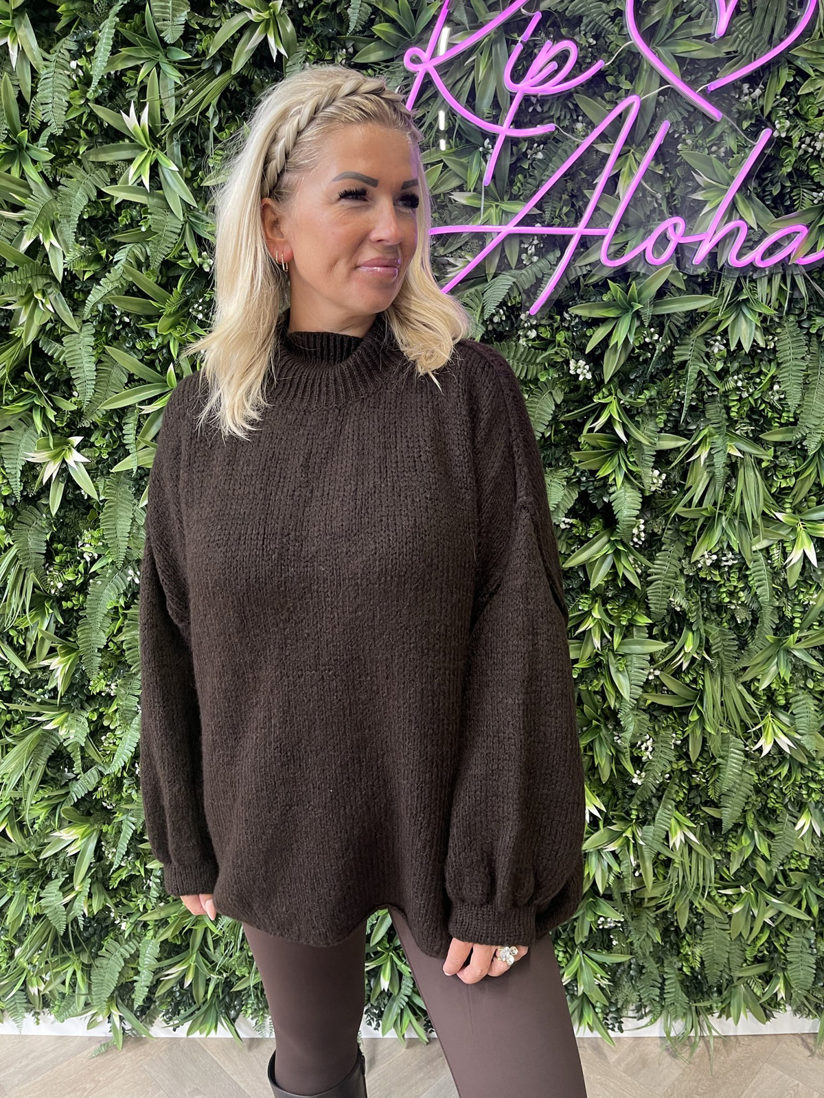 Gebreide trui turtle neck pofmouwen donkerbruin