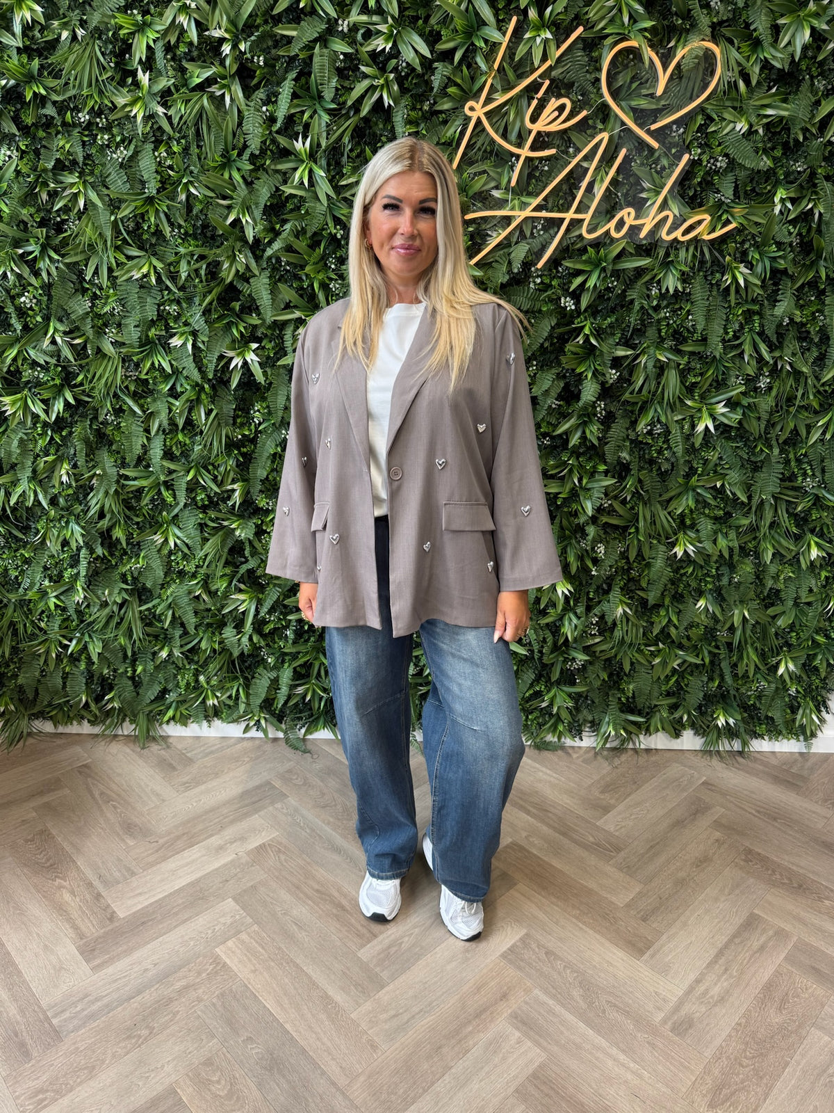 Blazer 3/4e mouwen met hartjes taupe