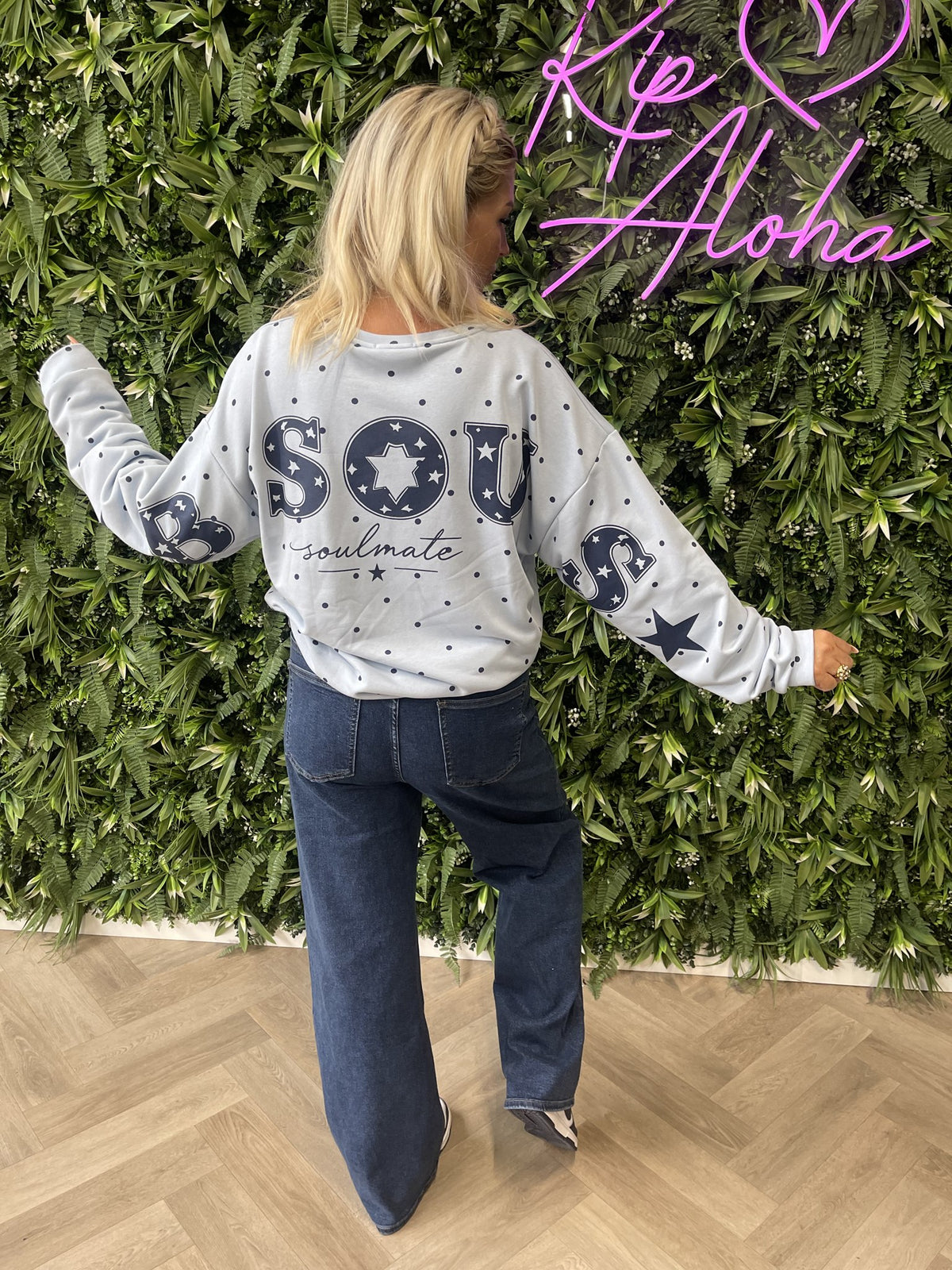 Sweater dots Bisous lichtblauw