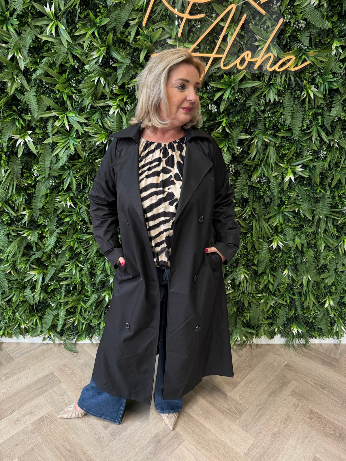 Lange trenchcoat zwart