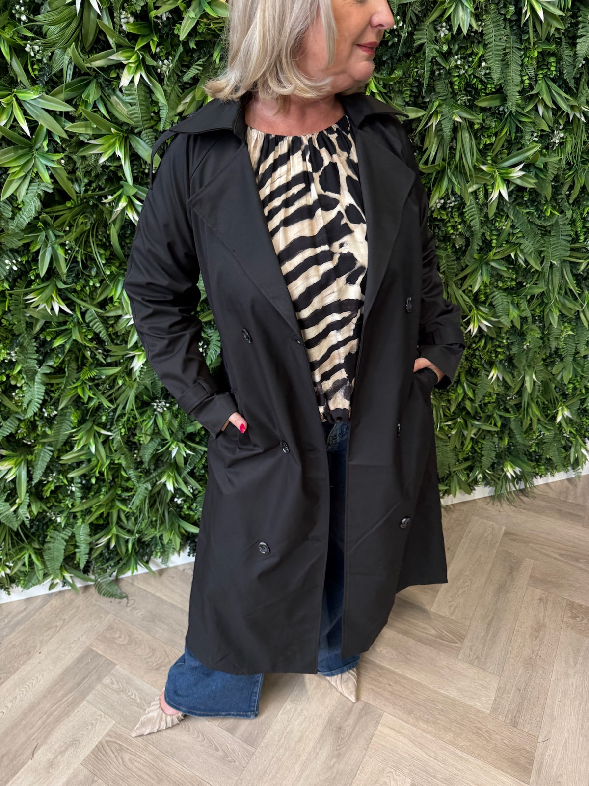 Lange trenchcoat donkerbruin