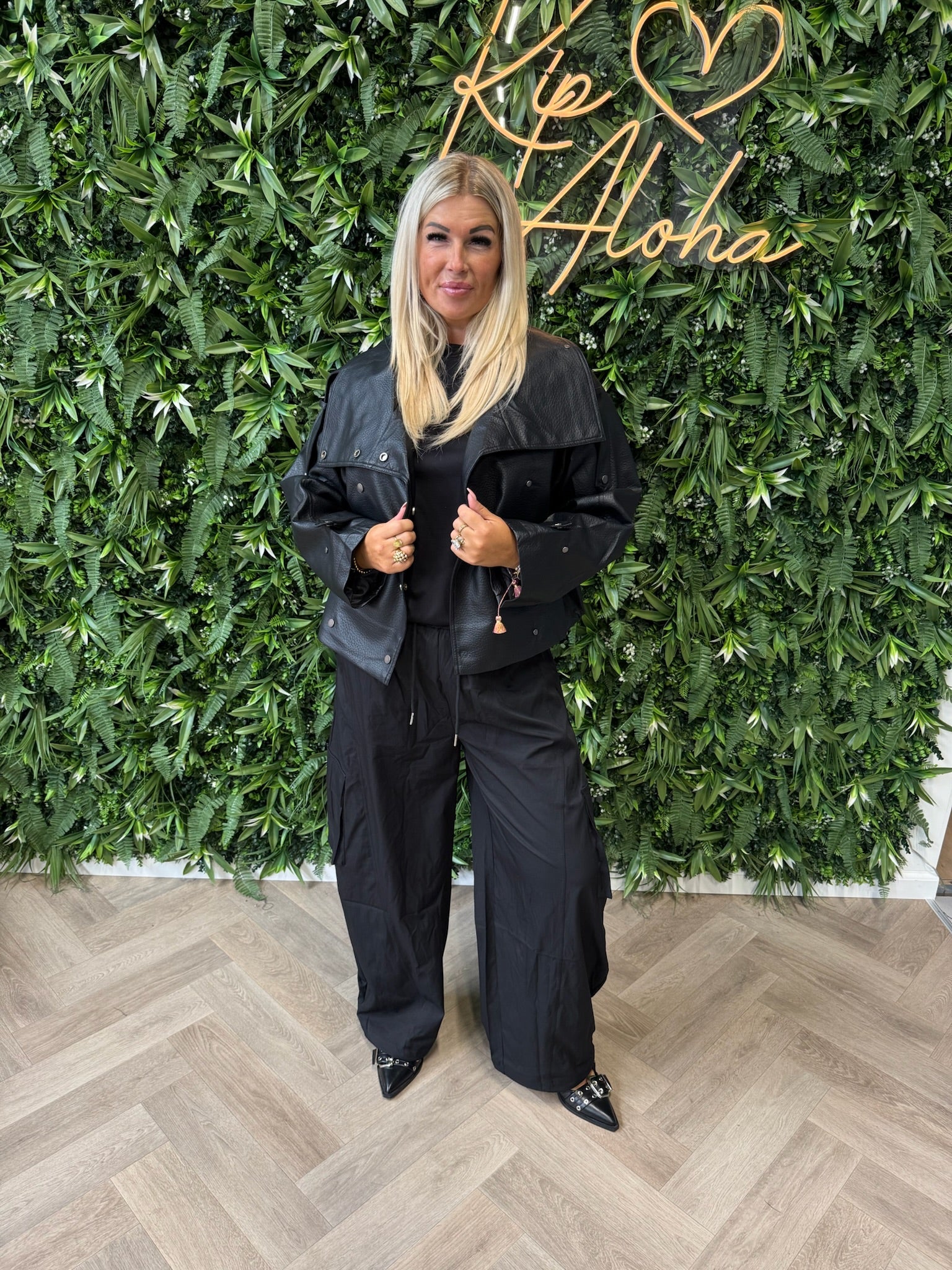 Leatherlook jas met knopen zwart