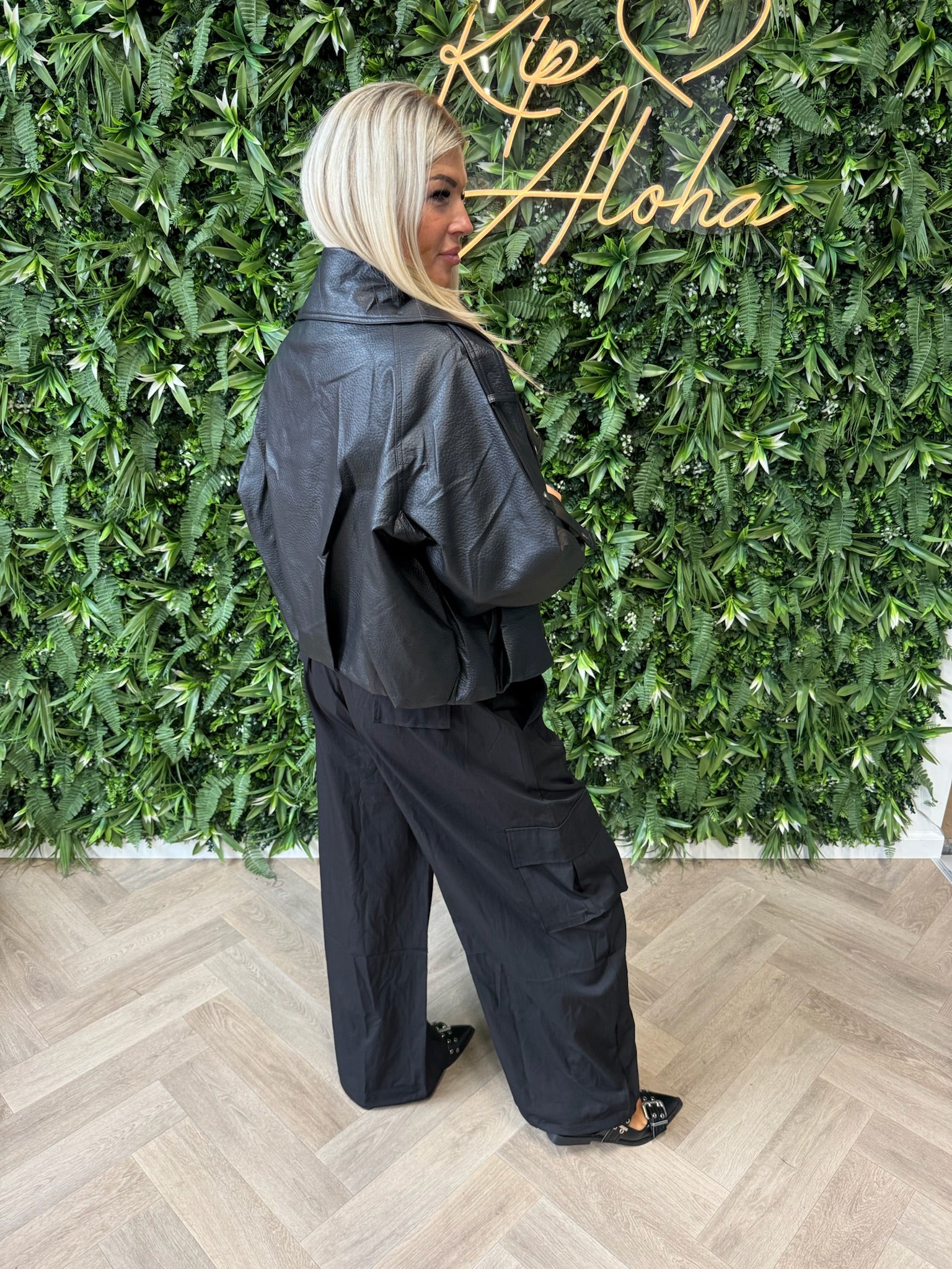 Leatherlook jas met knopen zwart
