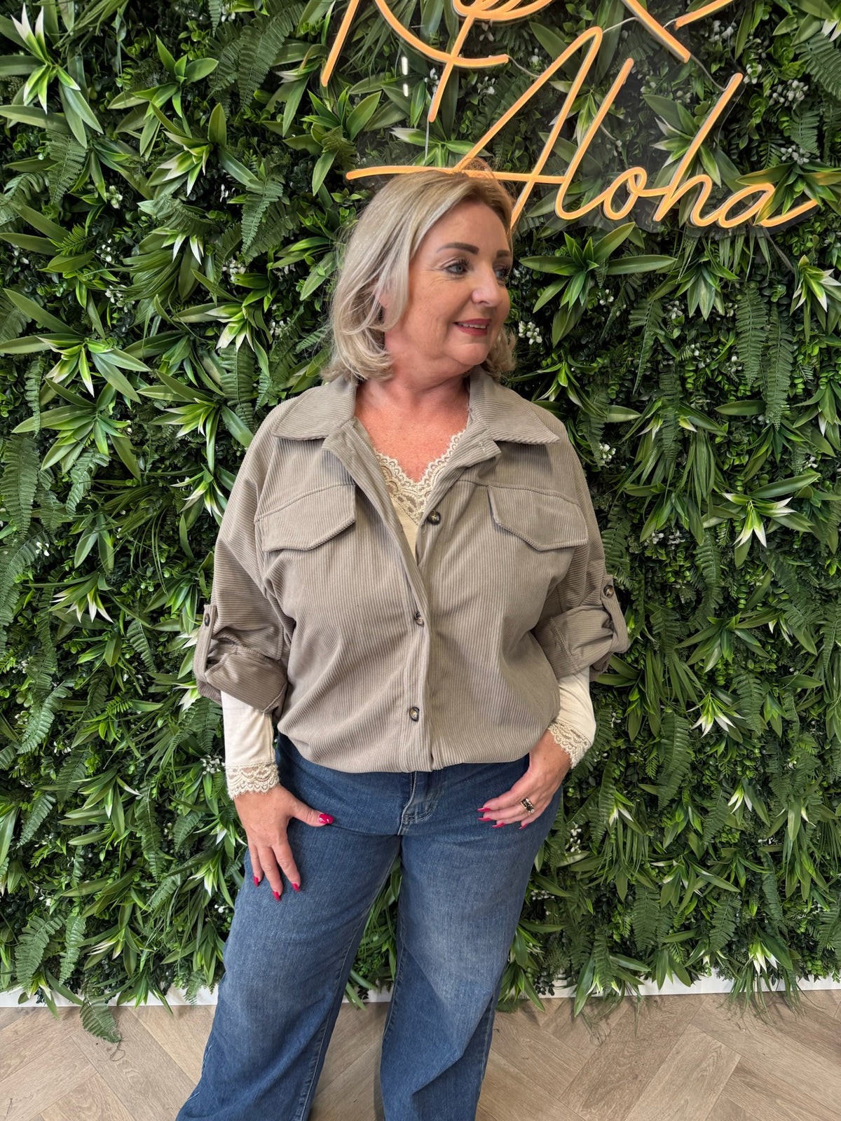 Corduroy blouse met zakken taupe