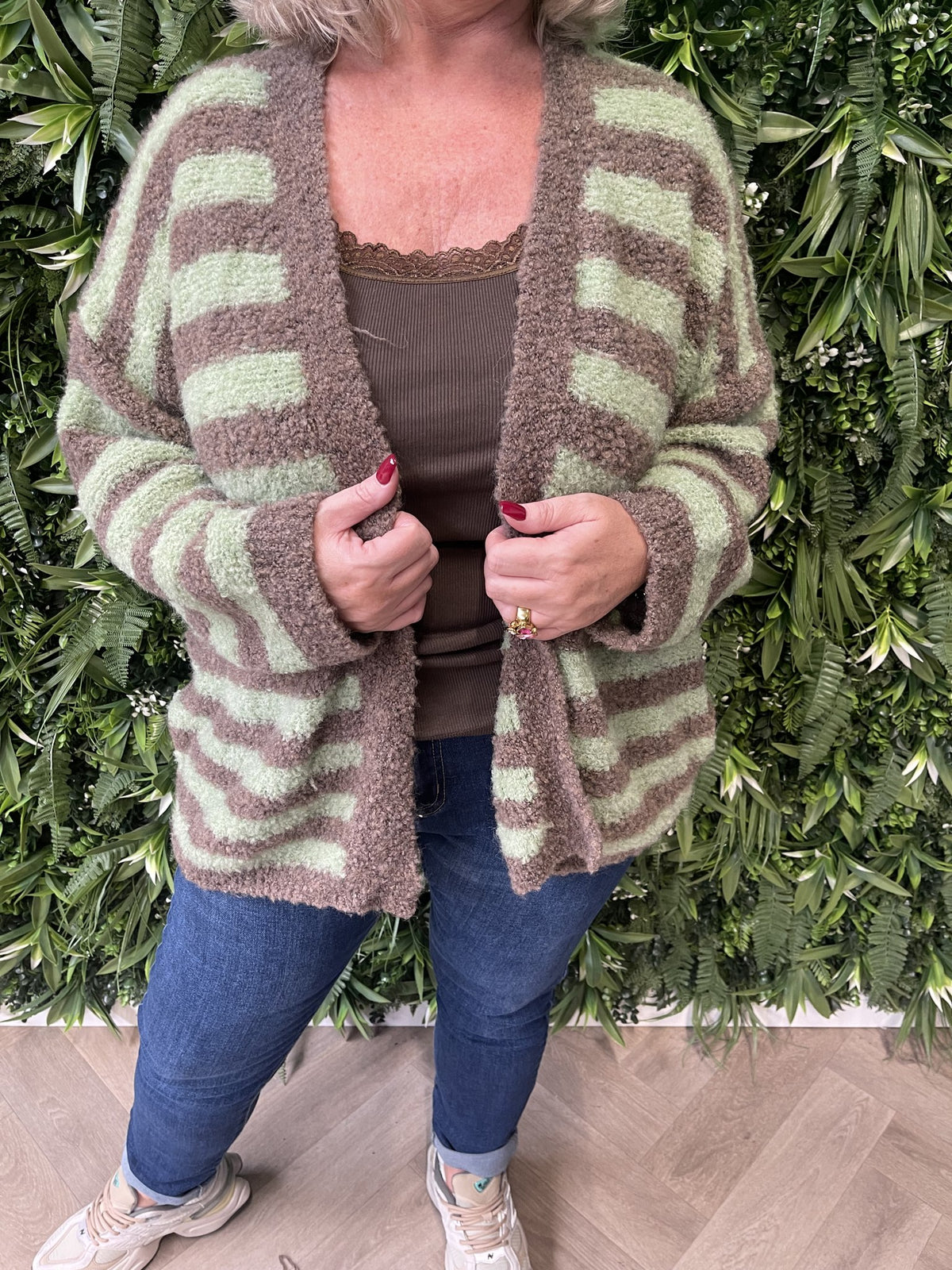 Boucle vest met strepen bruin/pistache