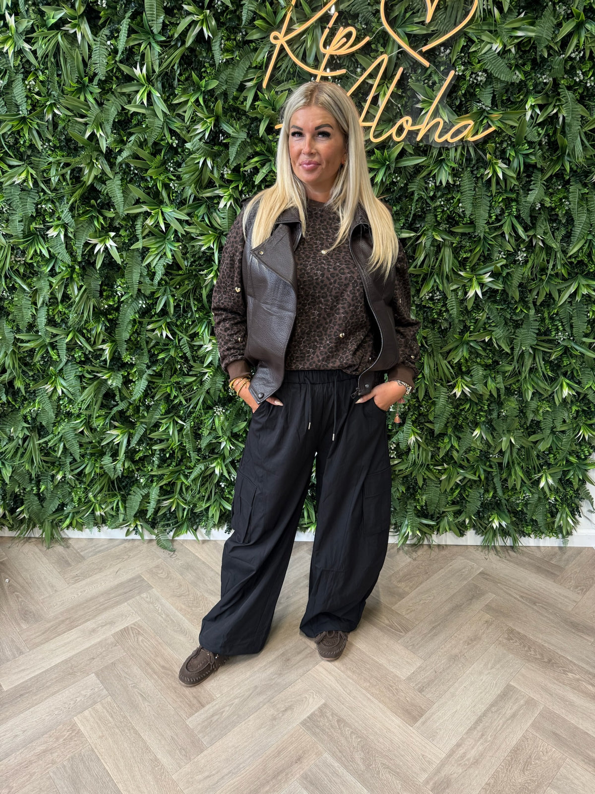 Leatherlook gilet met zakken donkerbruin