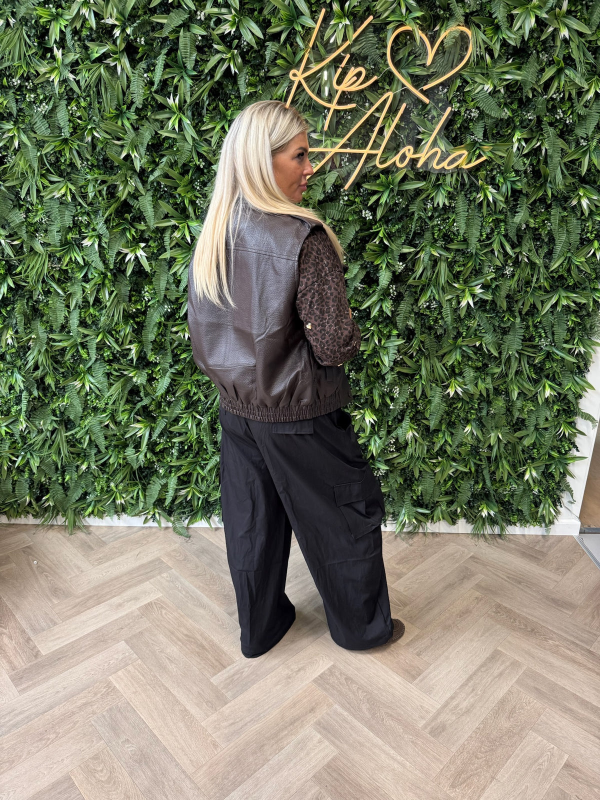 Leatherlook gilet met zakken donkerbruin