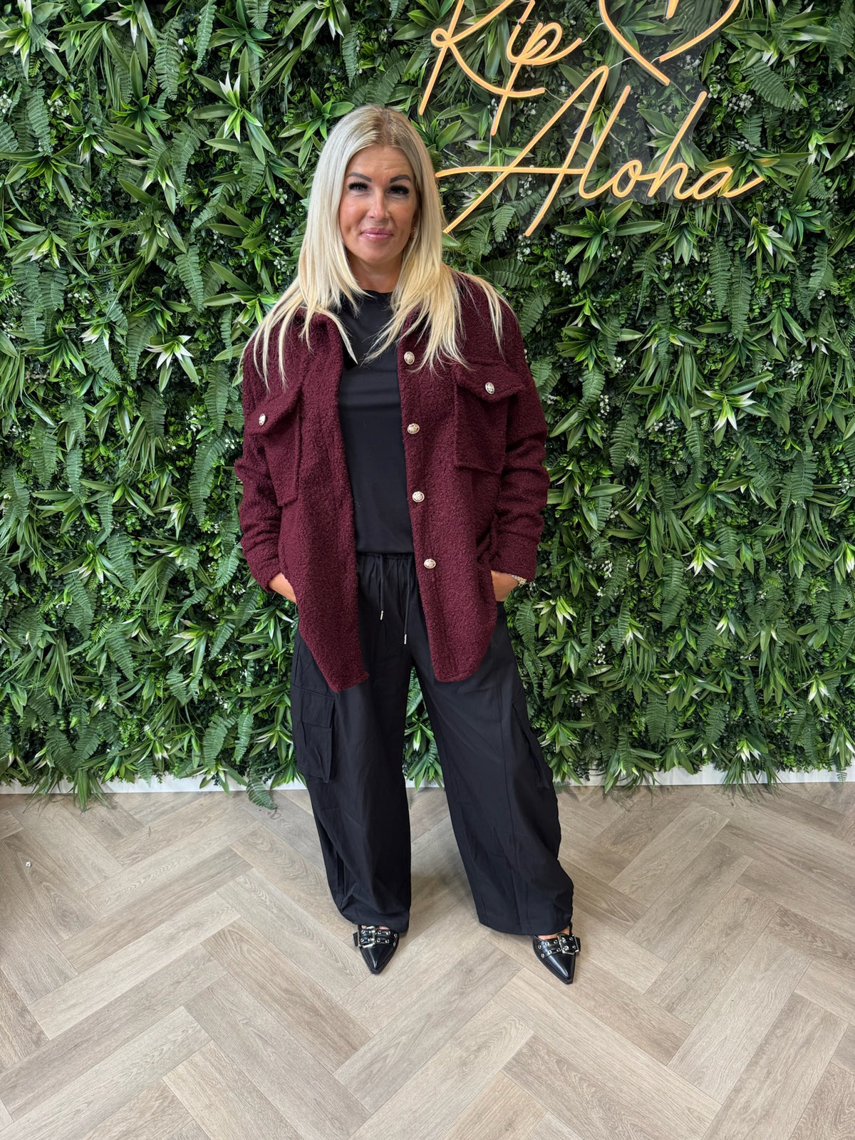 Teddy jasje met knopen en zakken bordeaux