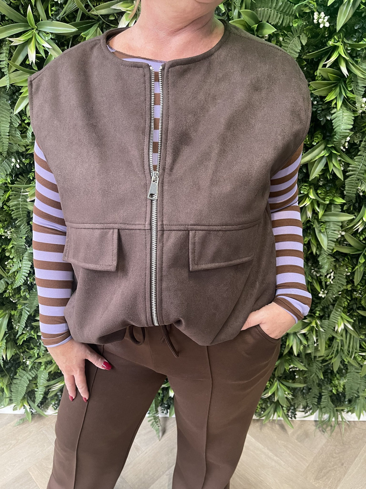 Suedelook gilet donkerbruin