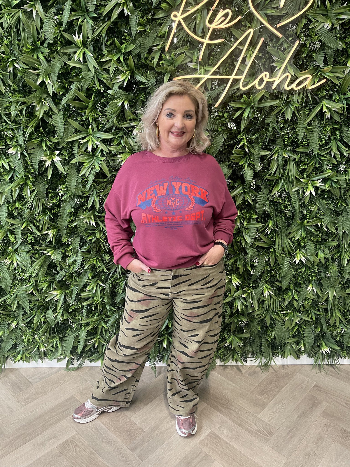 Sweater New York donkerroze