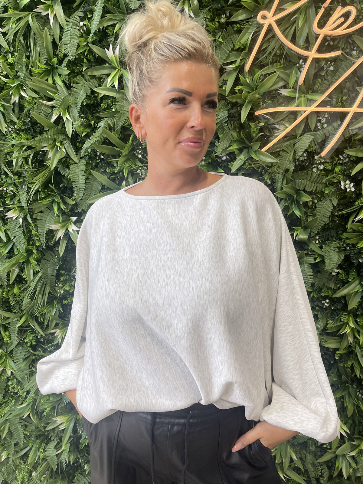 Vleermuis sweater lichtgrijs