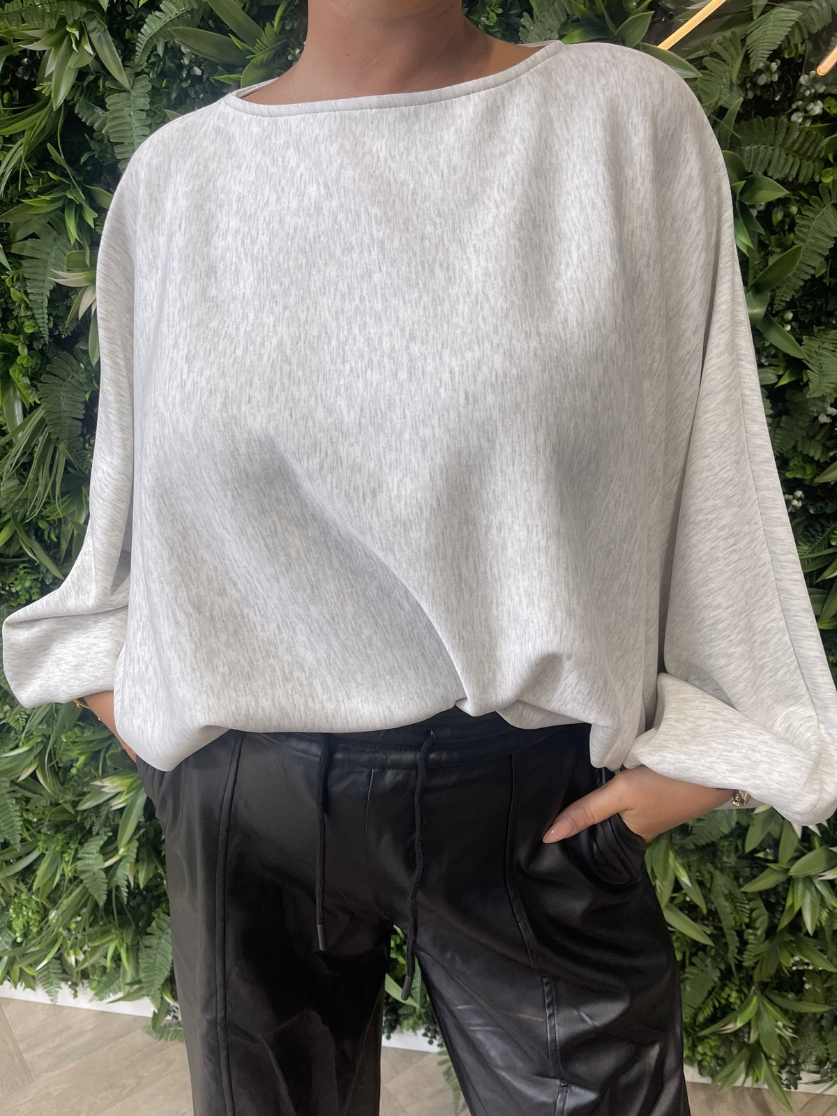 Vleermuis sweater lichtgrijs