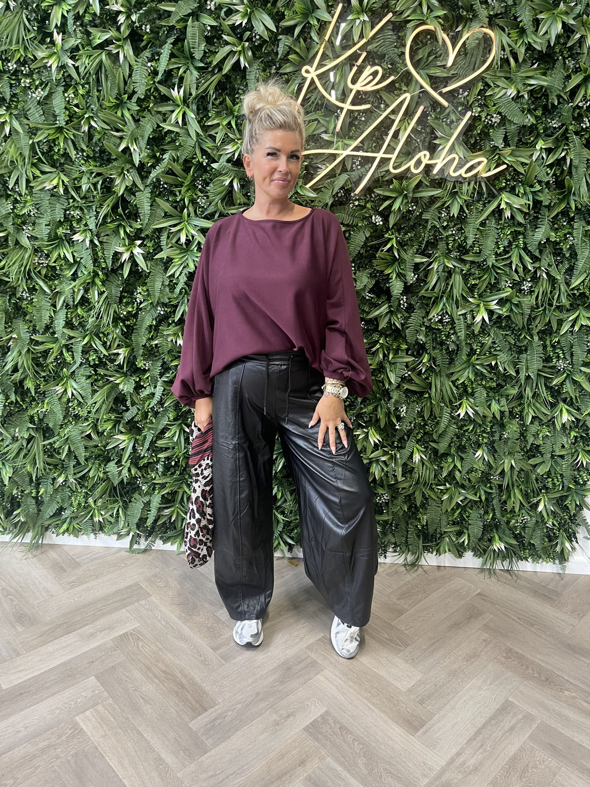 Vleermuis sweater aubergine