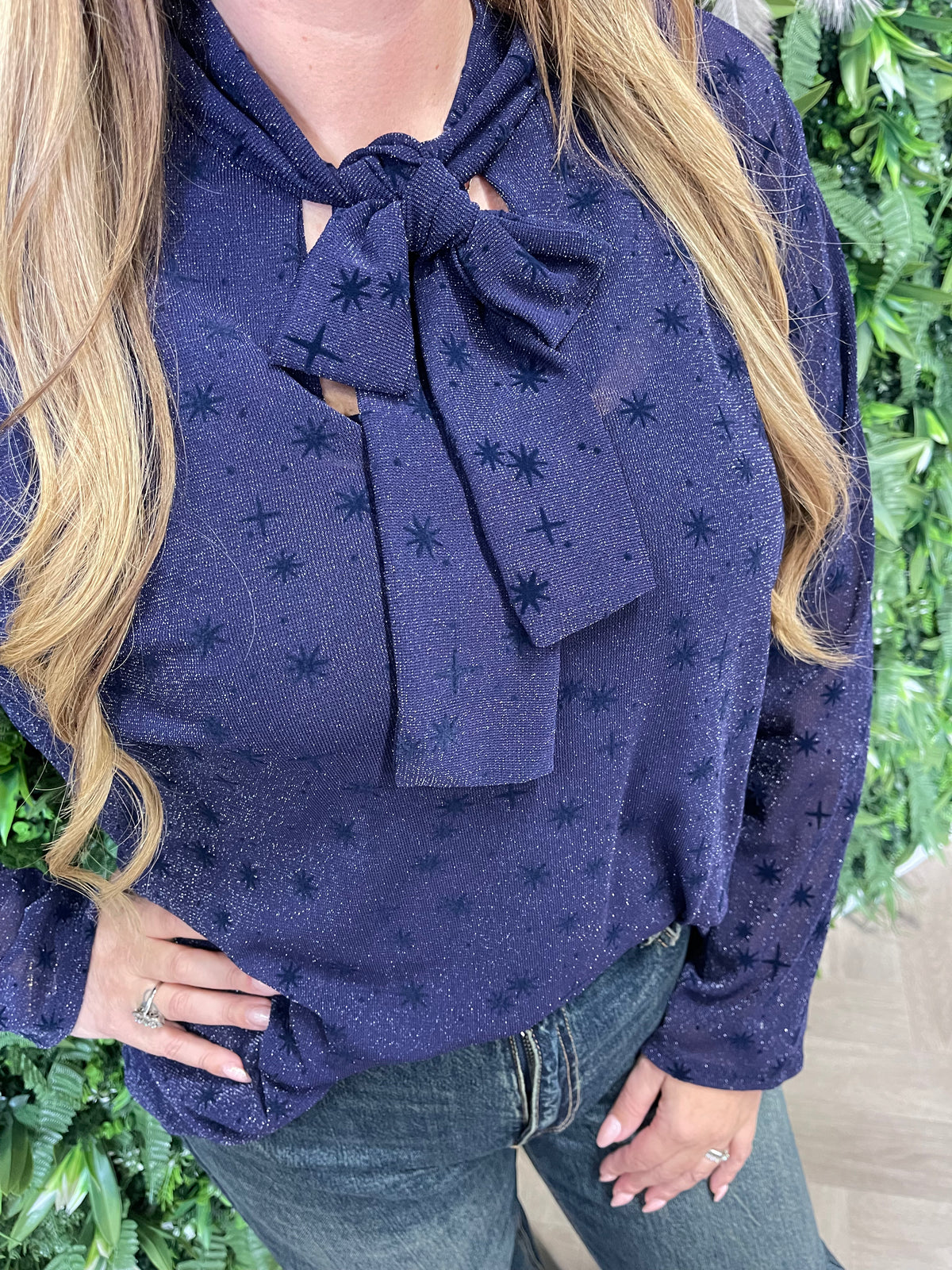 Top lurex met strik donkerblauw
