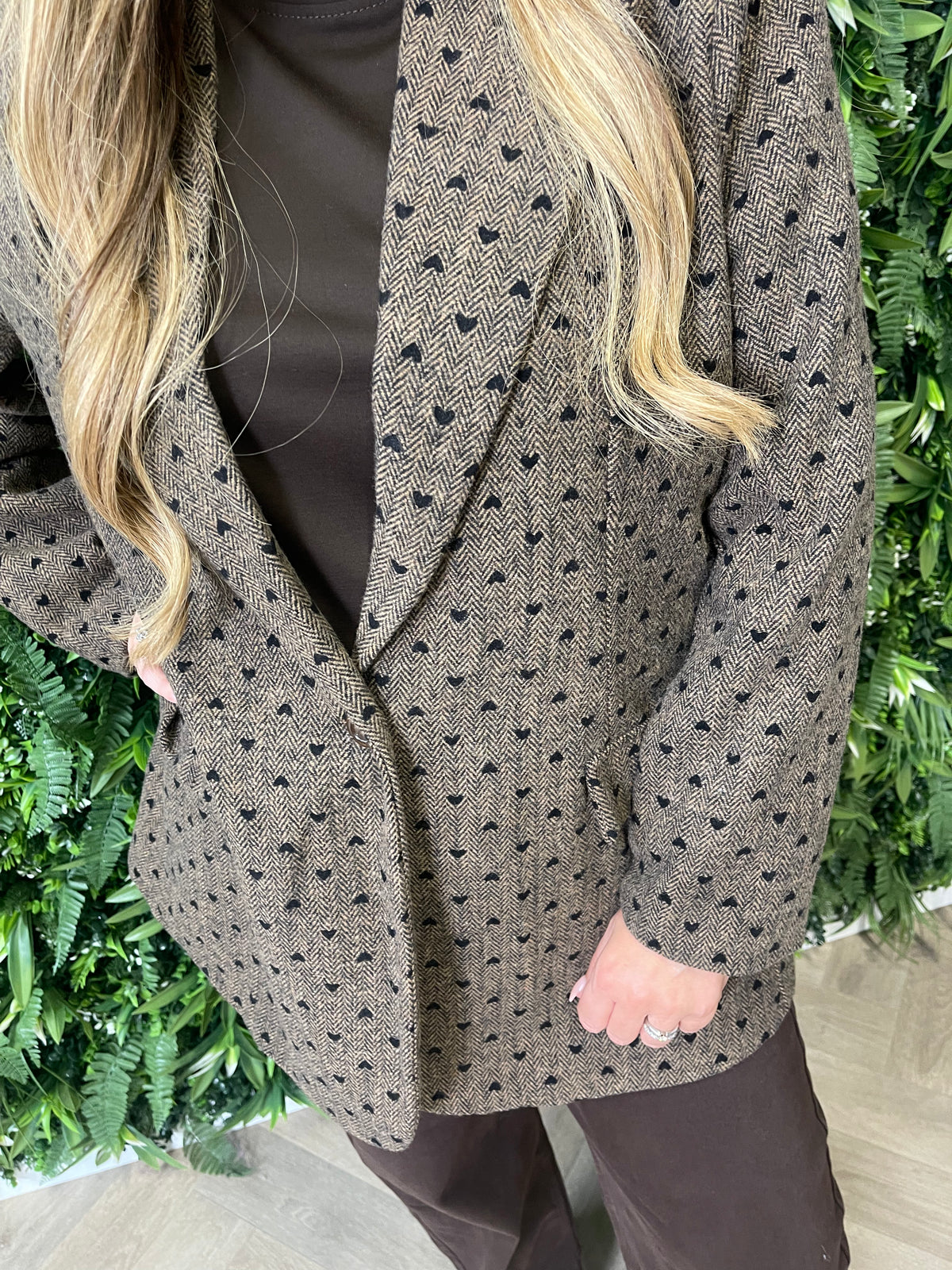 Blazer vissengraat met hartjes bruin
