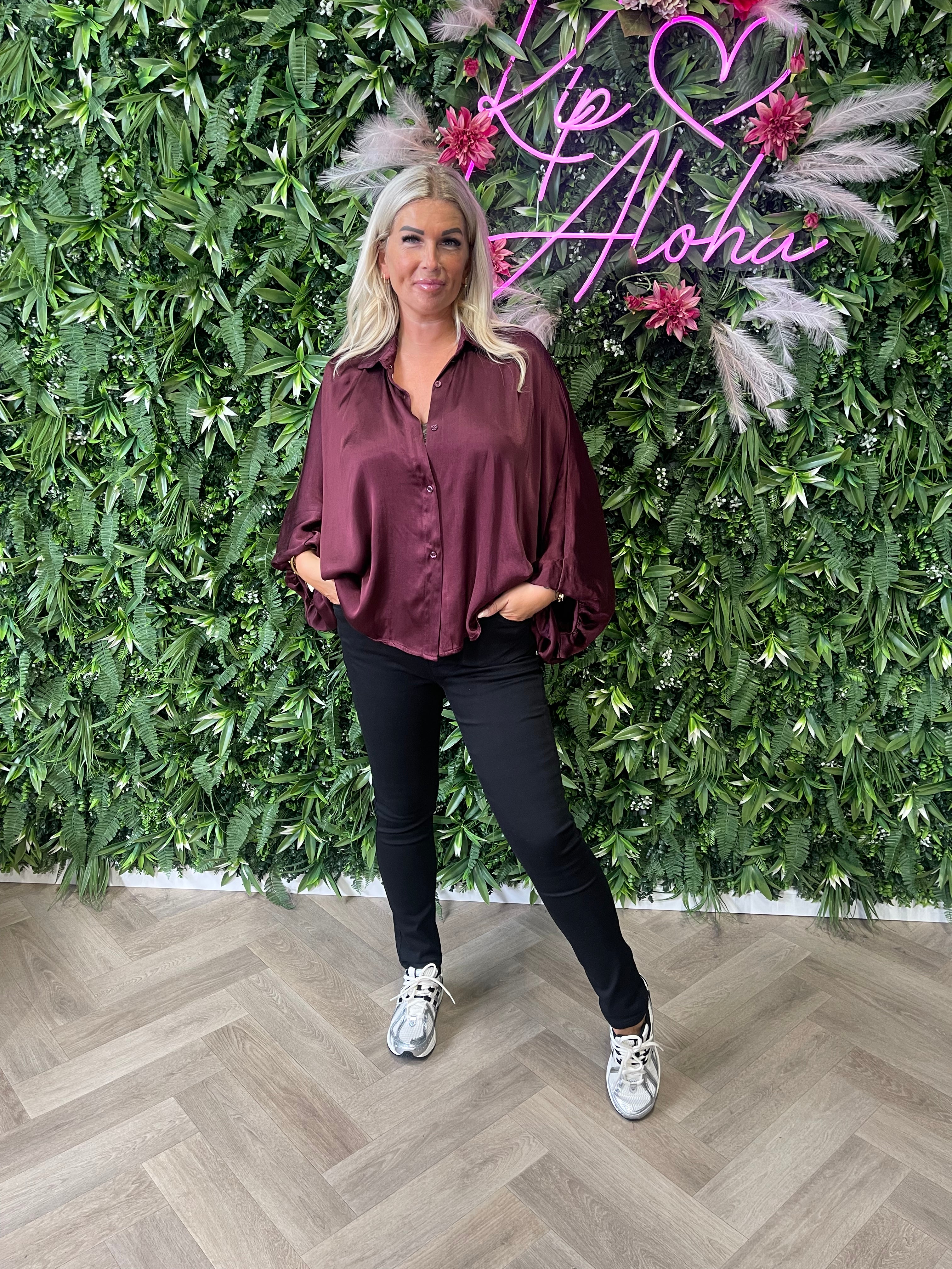 Silky blouse pofmouwen bordeaux