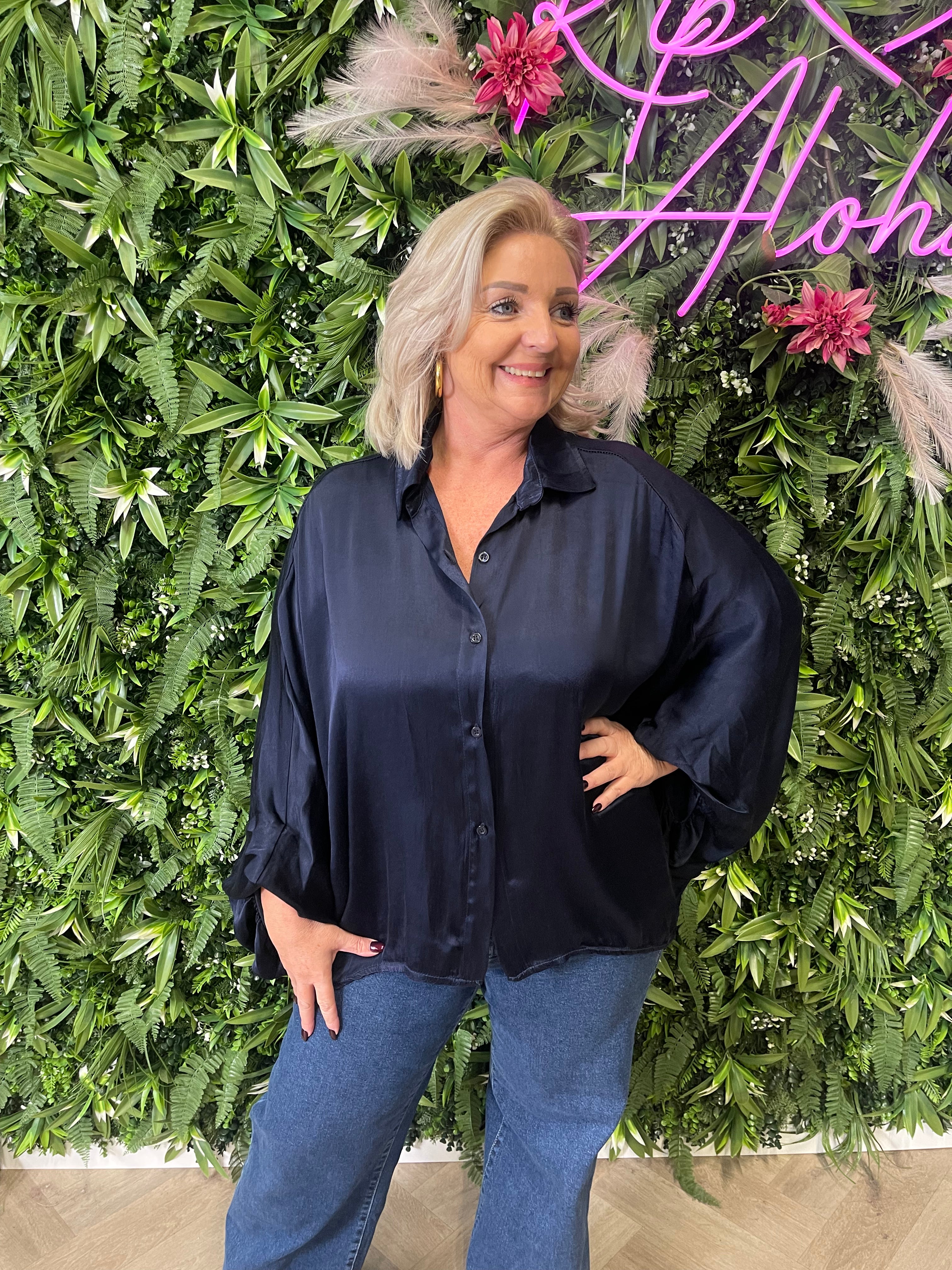 Silky blouse pofmouwen donkerblauw