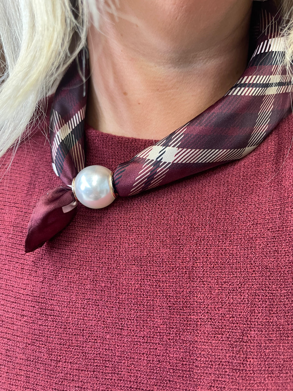 Kort sjaaltje met magneet ruit bordeaux