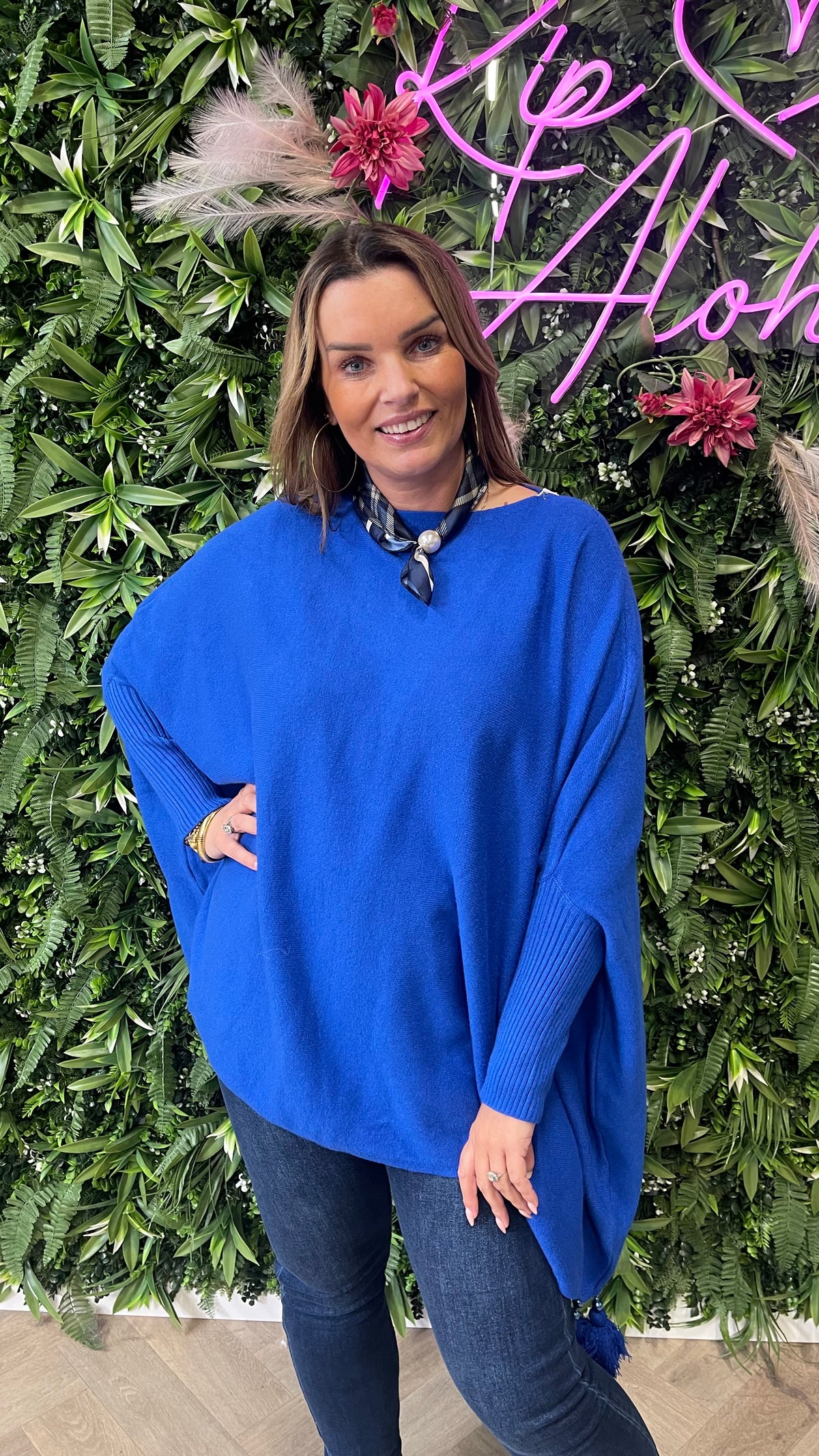 Kort sjaaltje met magneet ruit marineblauw