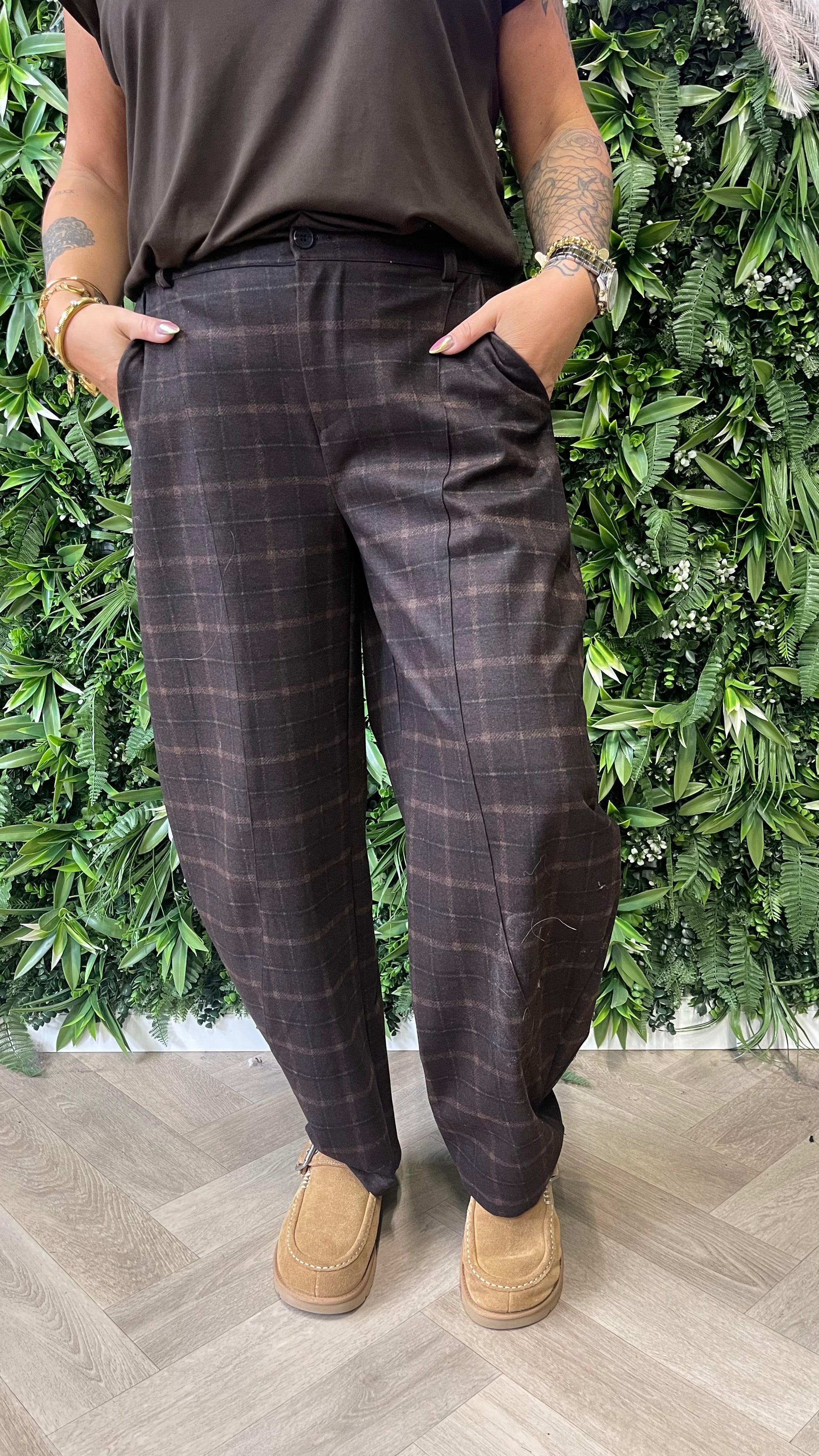 Pantalon barrel met ruit donkerbruin