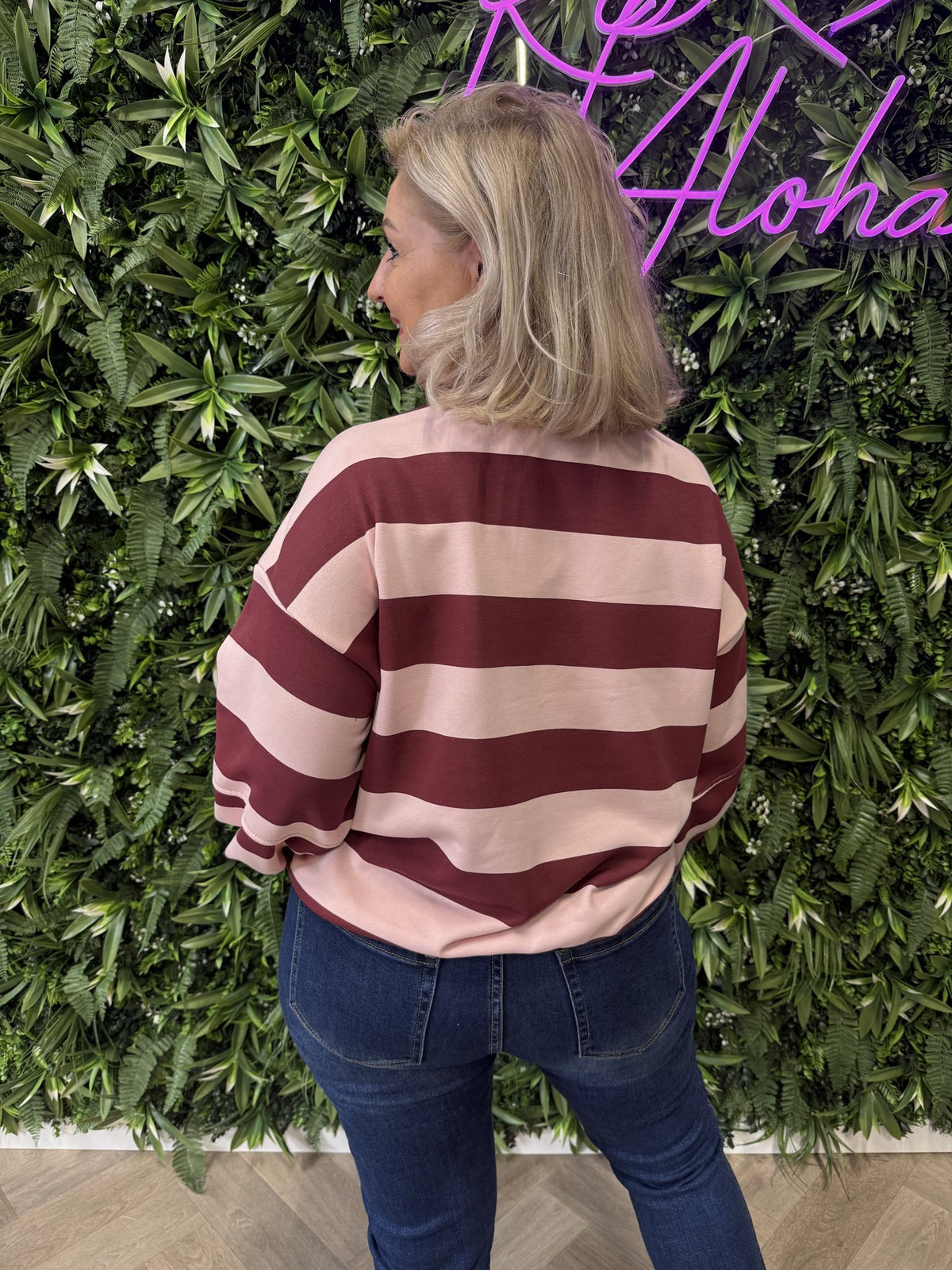 Sweater brede streep met applicatie bordeaux/lichtroze
