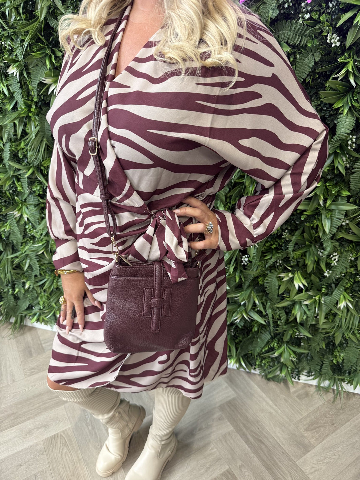 Overslag jurk met print zebra bordeaux